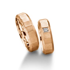 Furrer Jacot 18 Karat Yellow Gold Beveled Faceted Band