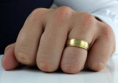 Furrer Jacot 18 Karat Yellow Gold Hammered Wedding Band