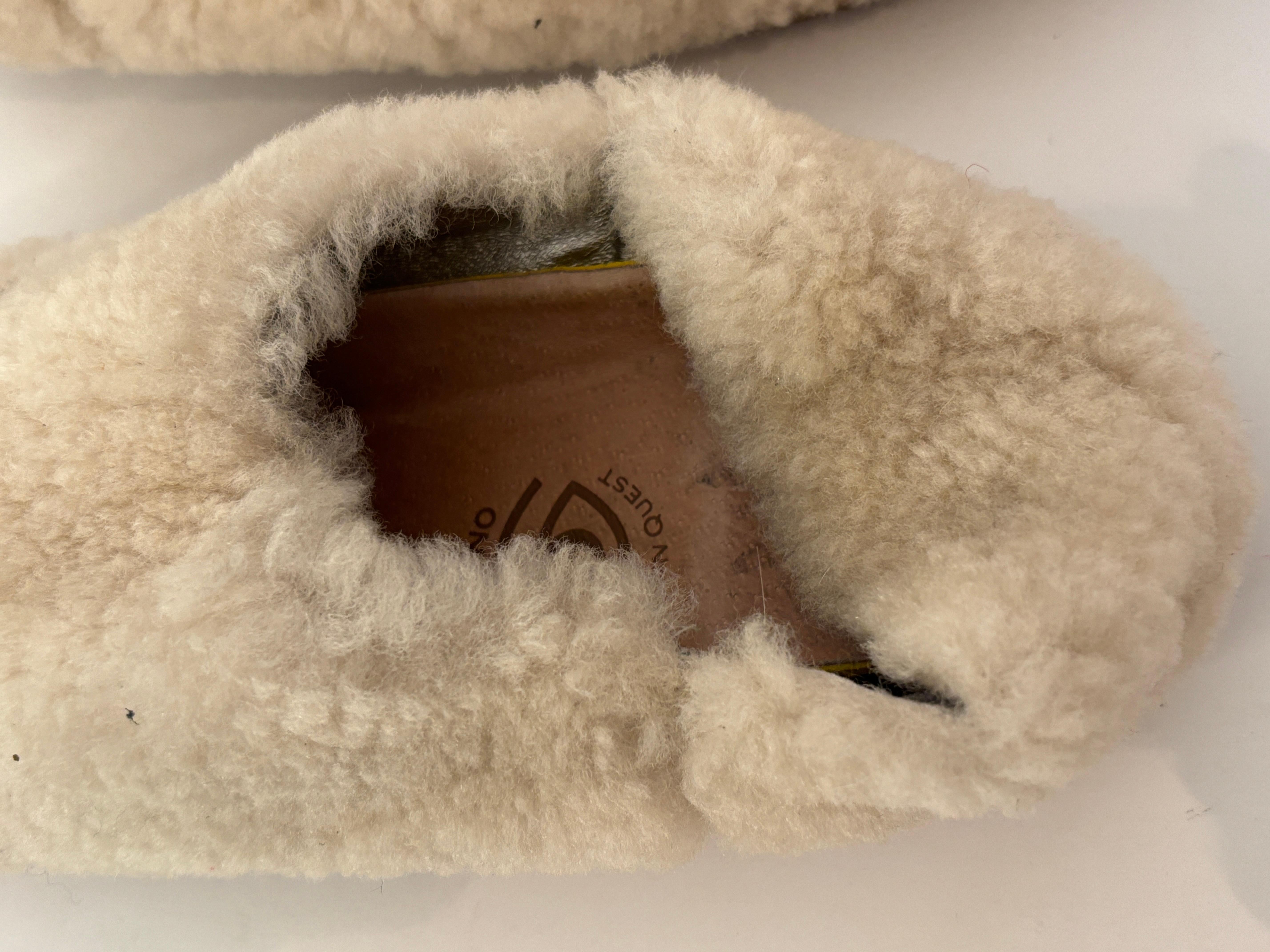 Furry Babouche Sheepskin White Handmade Slippers Morocco Size 41 For Sale 5