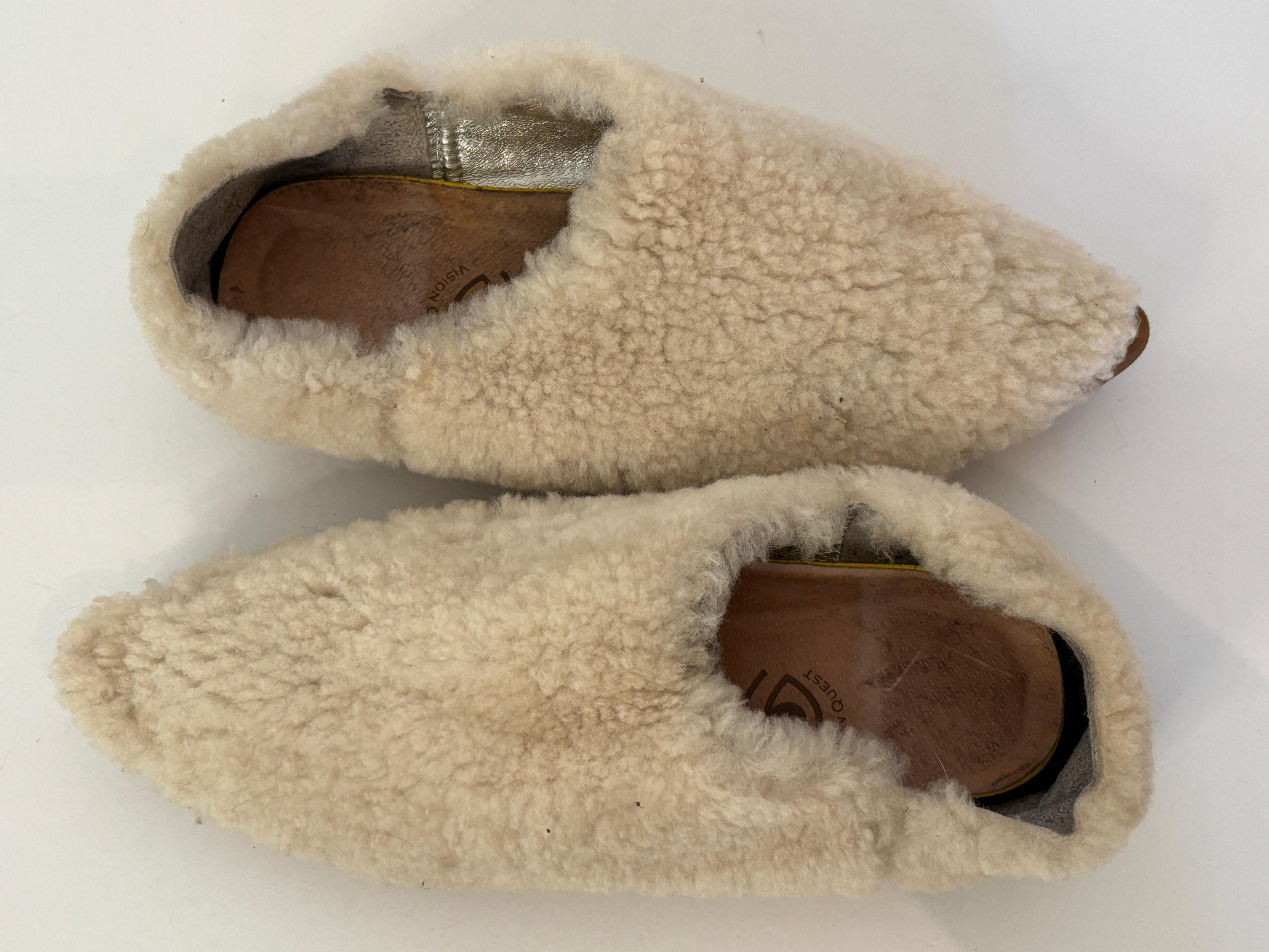 Furry Babouche Sheepskin White Handmade Slippers Morocco Size 41 For Sale 7