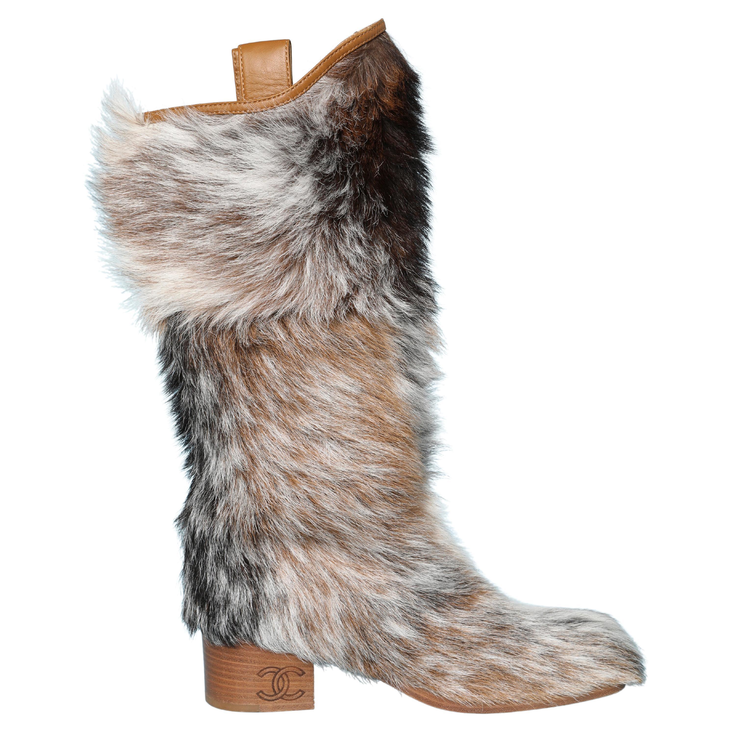 Furs boots with leather lining Chanel 