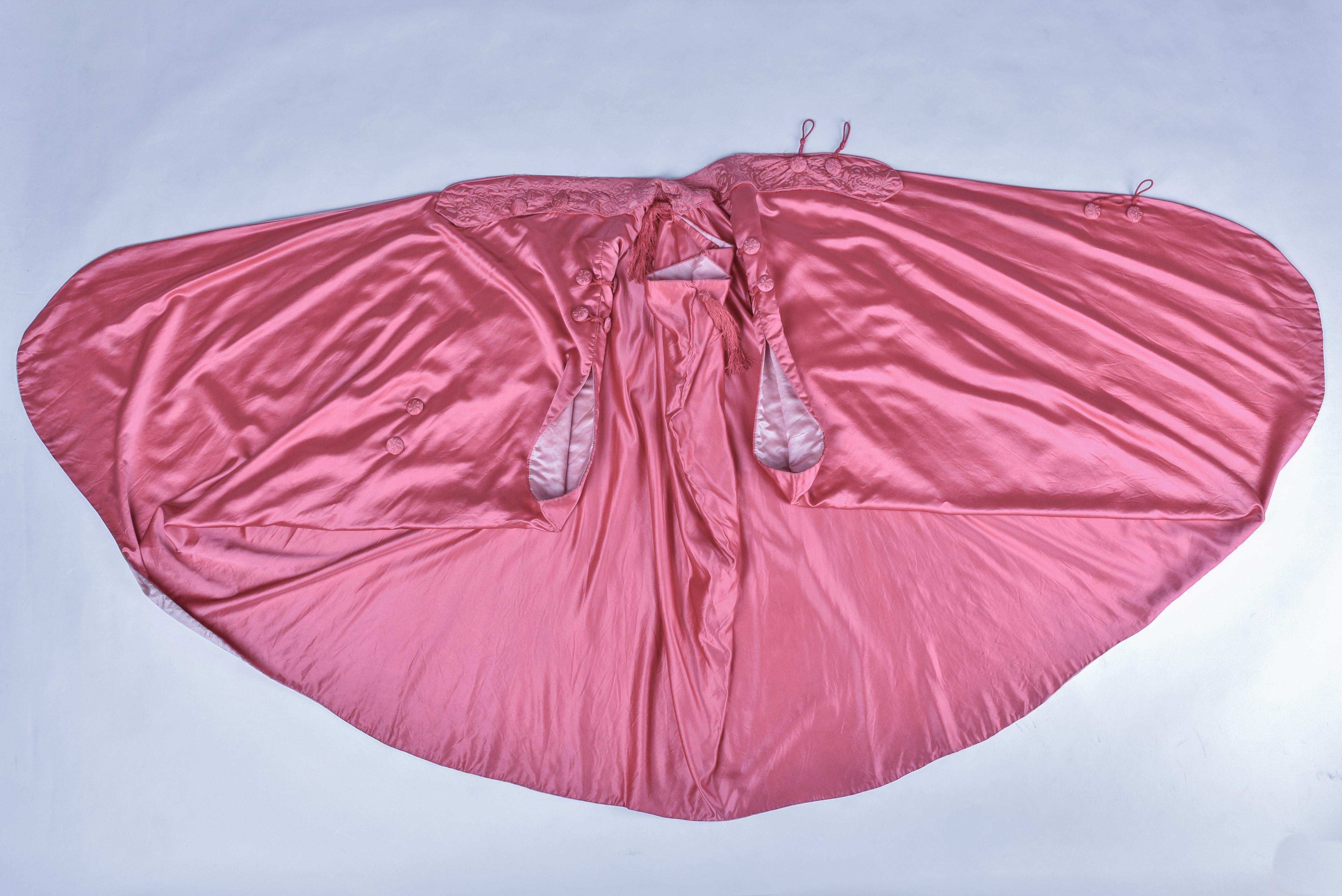 Fuschia Satin Evening Burnous By Liberty of London (Attributed to) Circa 1920 For Sale 8