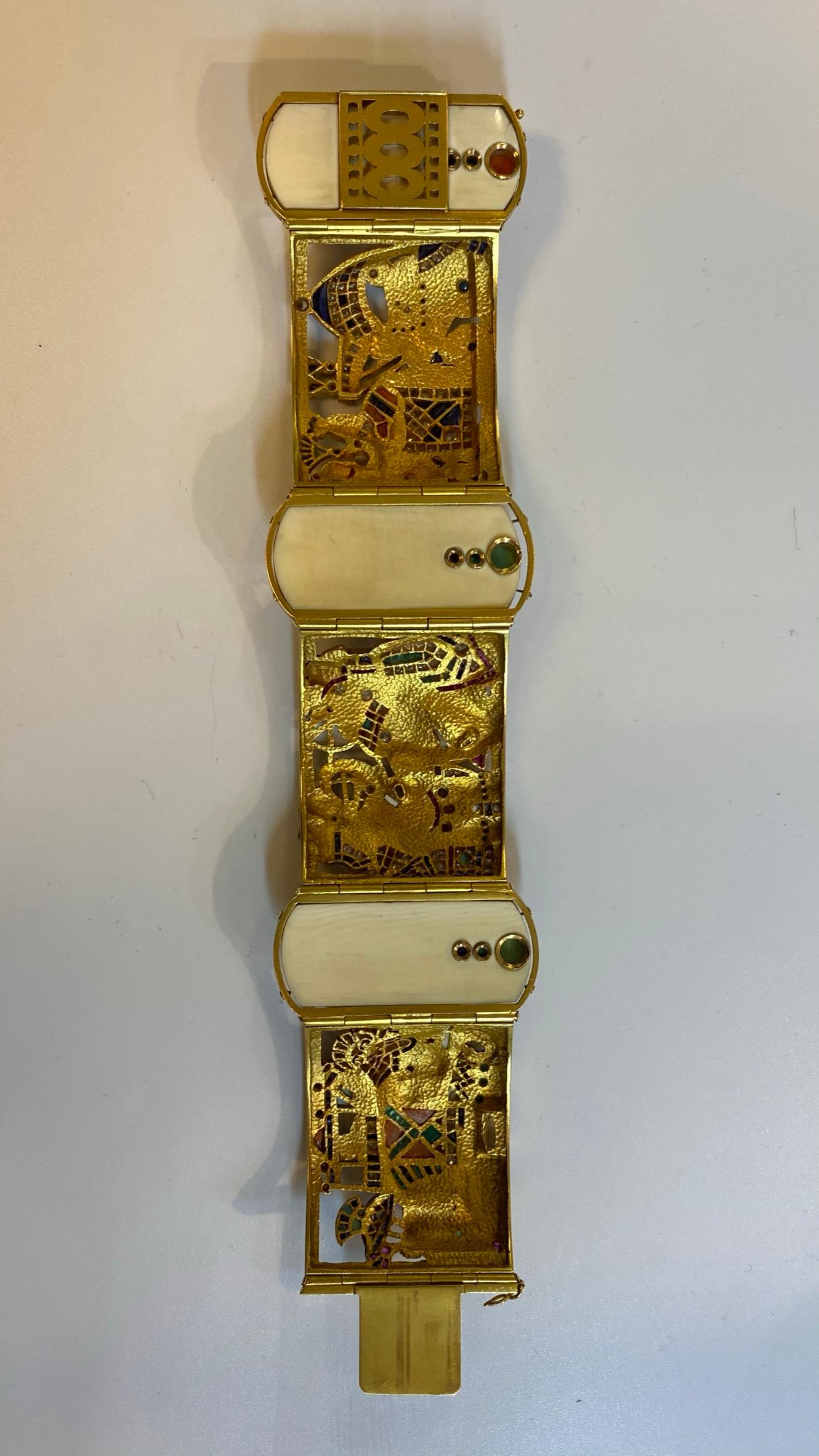 Fuset y Grau Indian Style 18K Gold Gem-Set and Diamond Bracelet For Sale 3