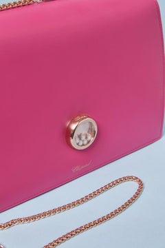 Bolso de piel fucsia con cadena de metal dorado CHOPARD (2022)