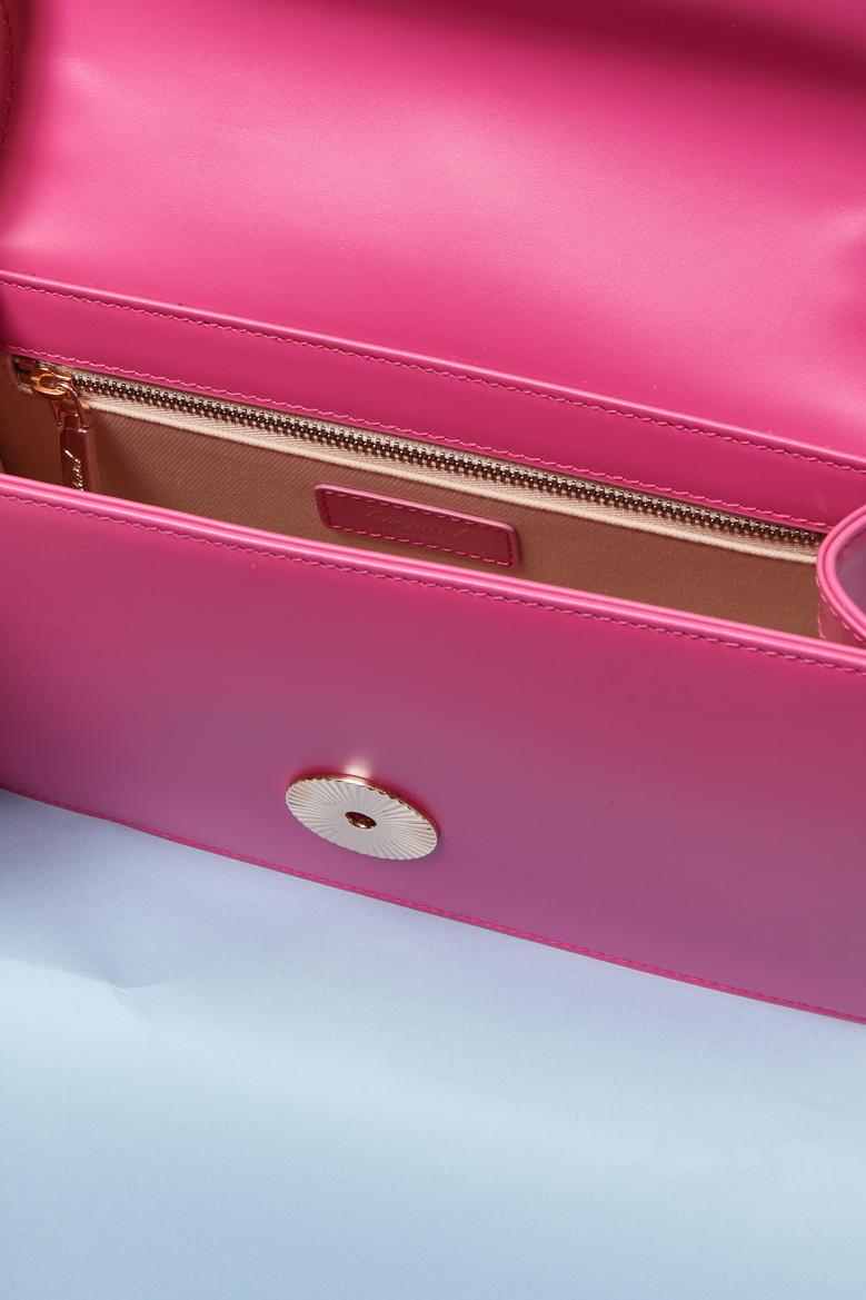 Fushia Ledertasche mit goldener Metallkette CHOPARD (2022) im Angebot 1