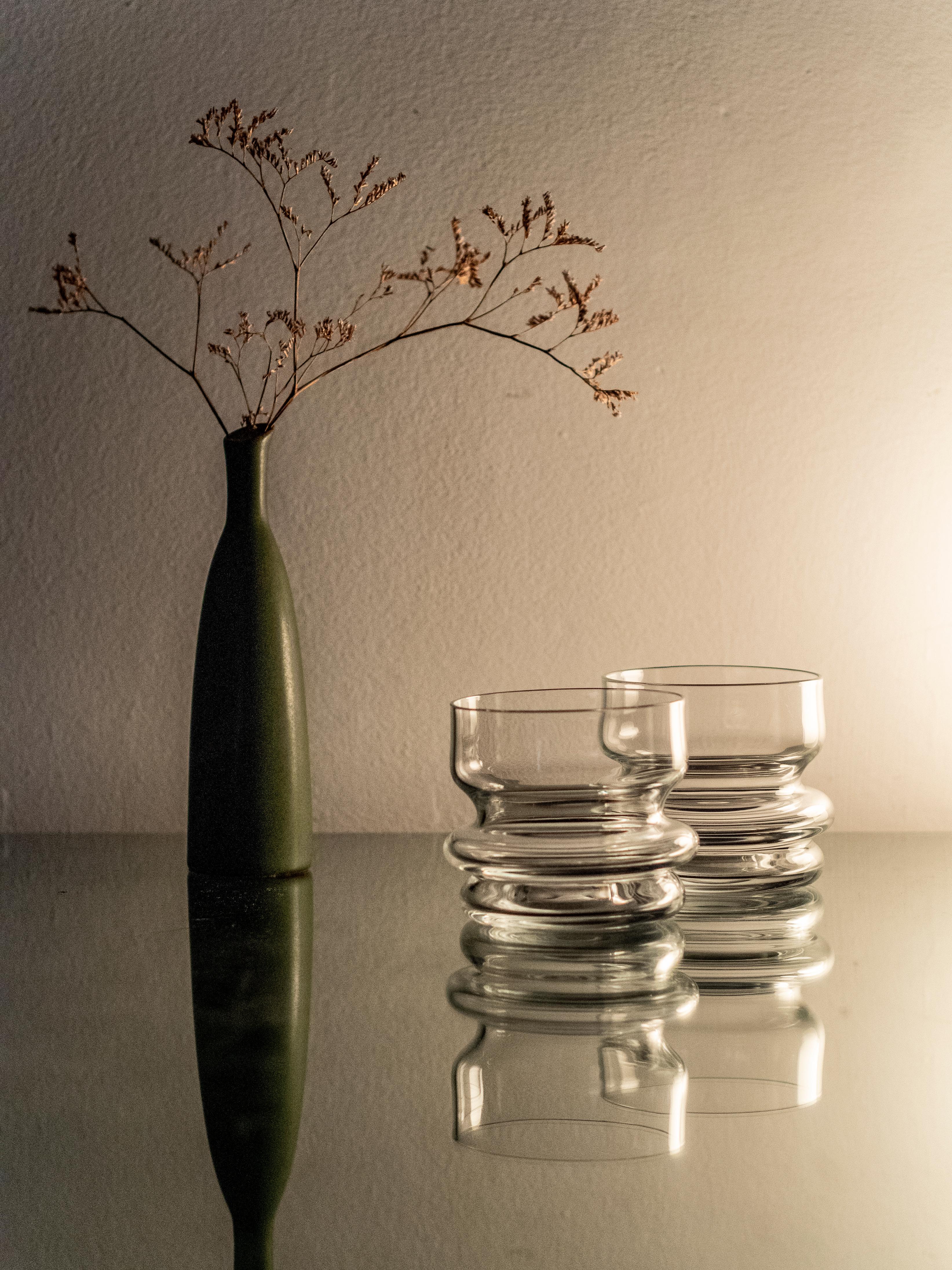 FUSO, mundgeblasenes kurzes Glas von Ries (21. Jahrhundert und zeitgenössisch) im Angebot