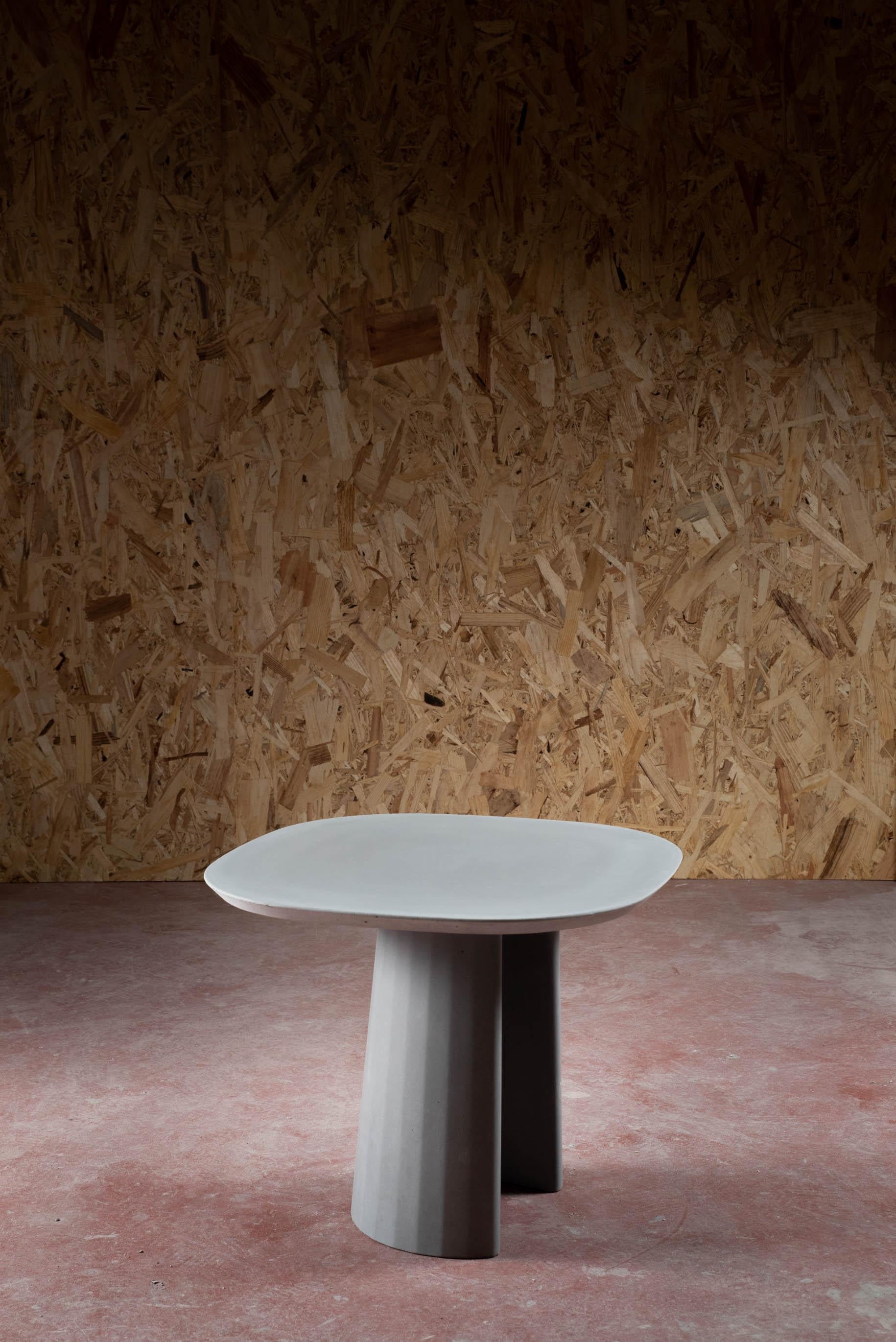 Classical Roman Fusto Domestic Landscape Concrete Coffee Side Table Green Grey Cement Mod.I For Sale