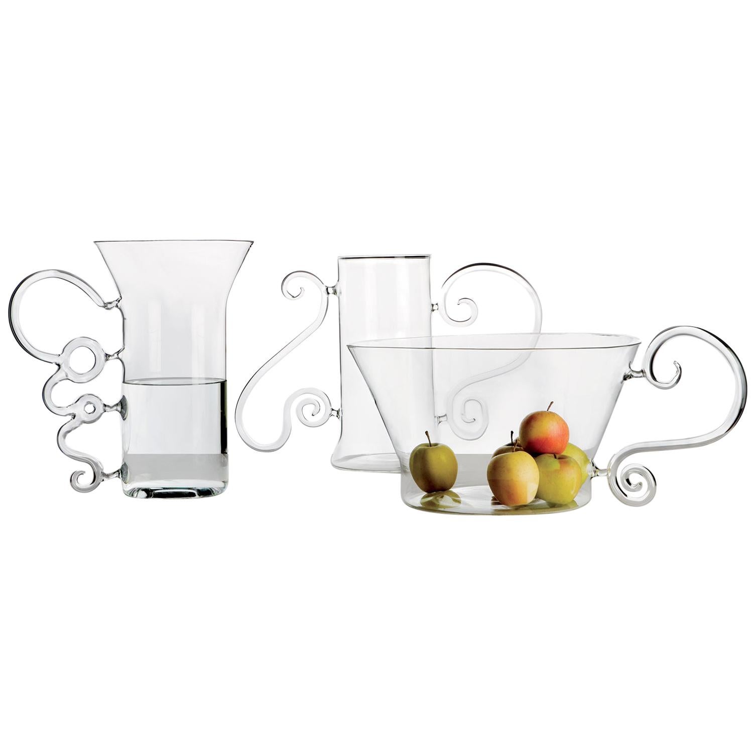 The Futiles collection has a Baroque taste with a frivolous essence. Dimensions are generous for all the pieces of the collection: a double handle vase, a giant water carafe and an impressive fruit pot, a normal carafe with a sumptuous handle. ?The