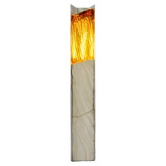 Lampe Magma Future Fossils en grès blanc et verre jaune de Simon Johns