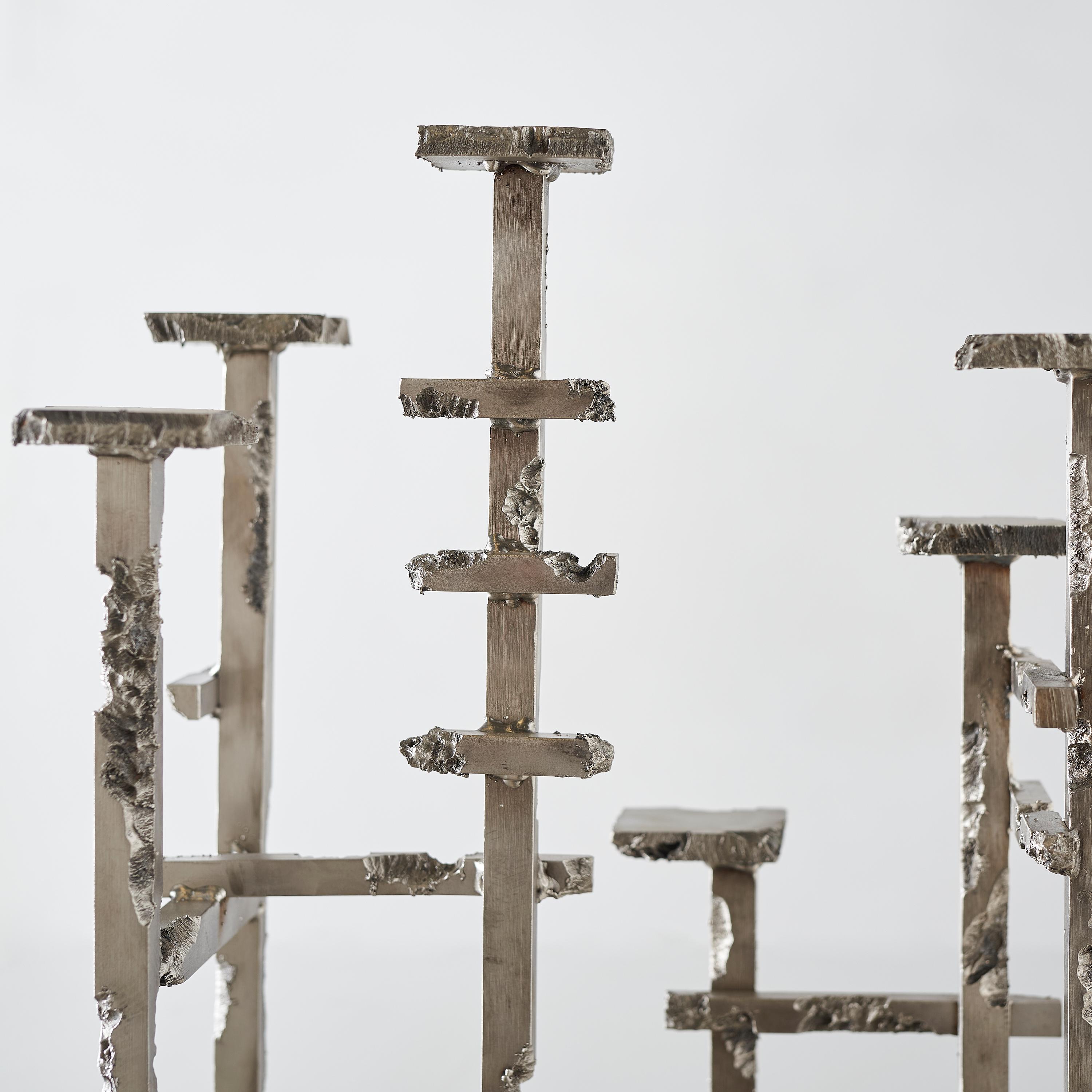 Acier inoxydable Bougeoir Future Ruins de Michael Gittings en vente