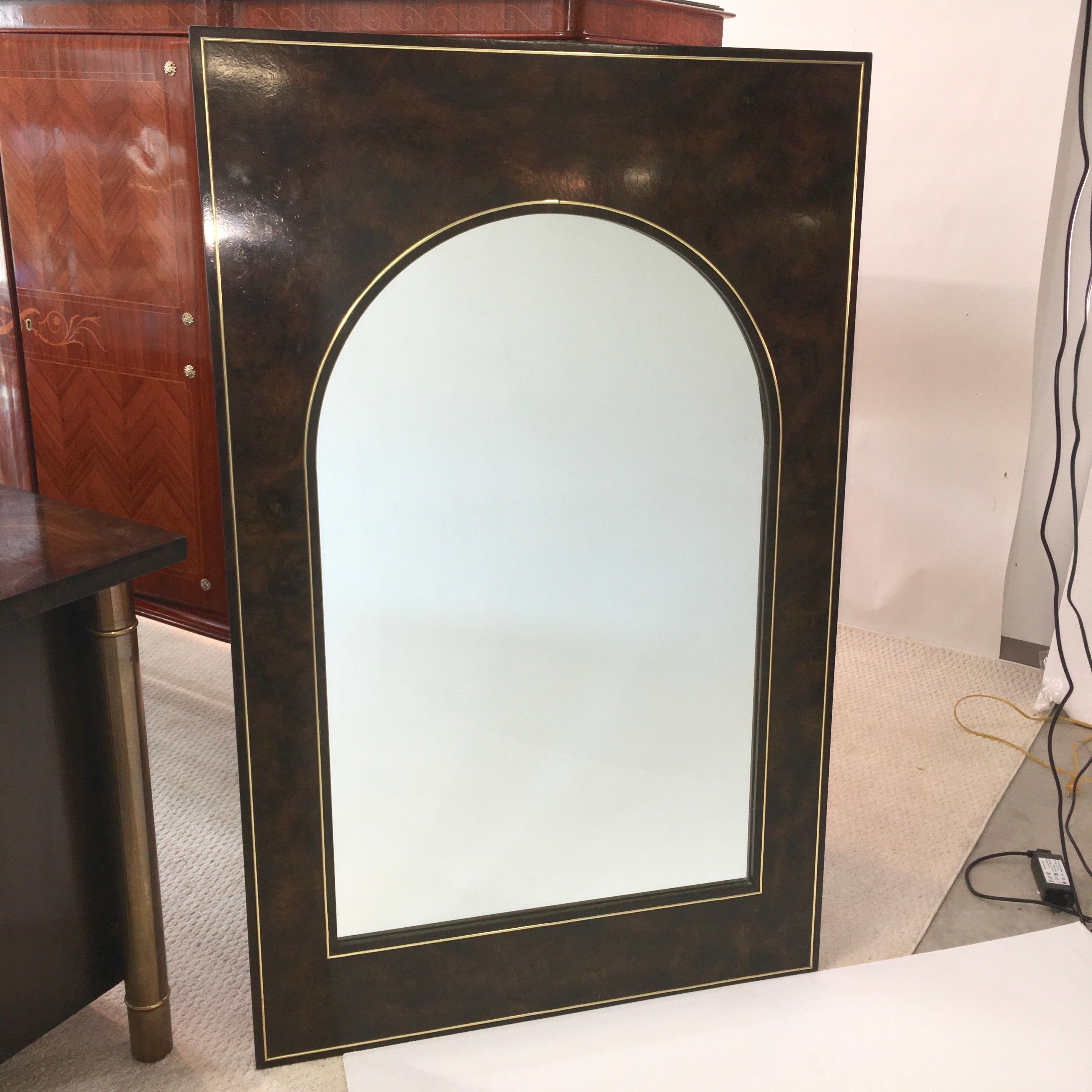 Futurist Arch Form Mirror in Carpathian Elm and Brass by Mastercraft In Good Condition For Sale In Hanover, MA