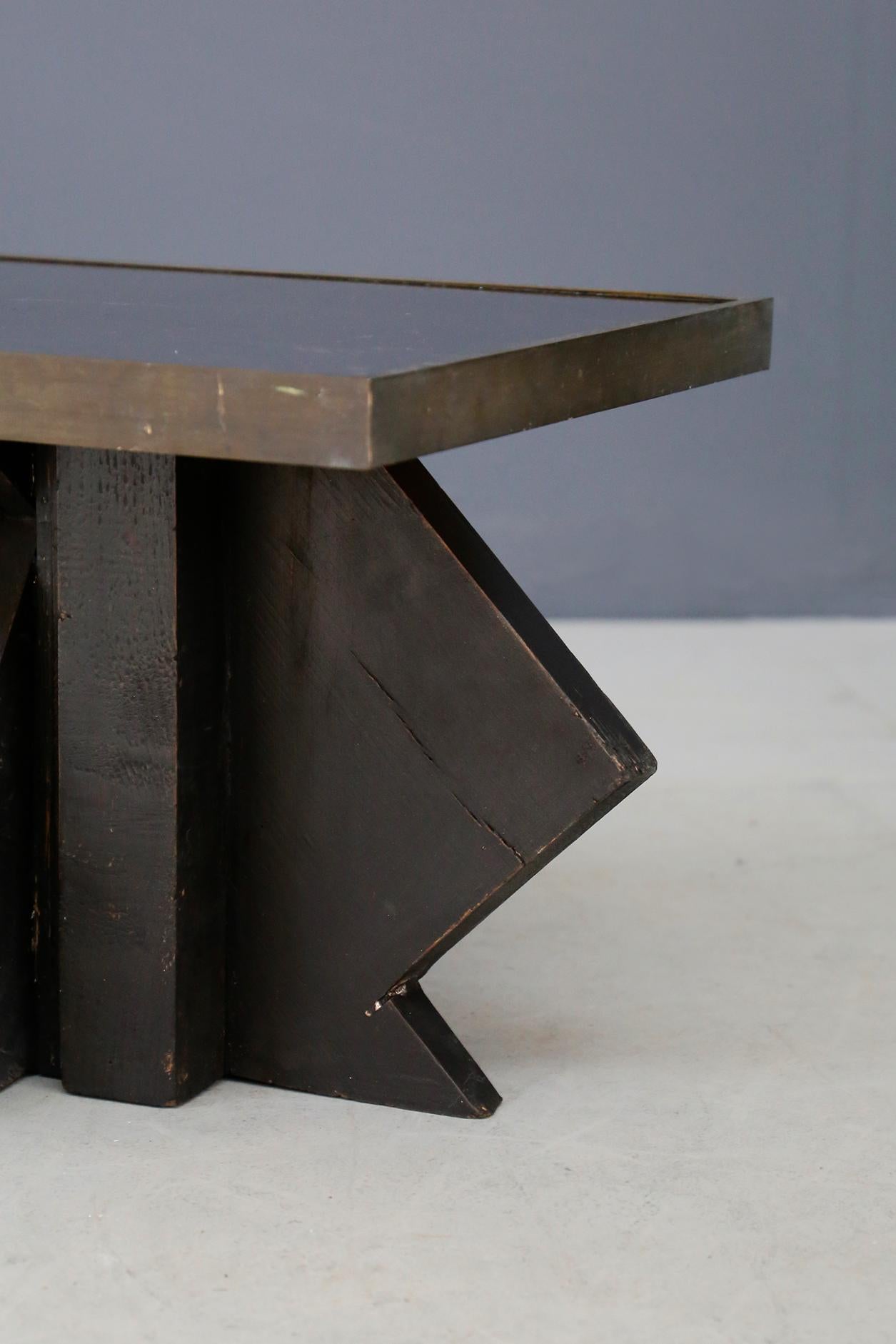 Early 20th Century Futurist Coffee Table in Sculpted Wood and Brass, 1920s