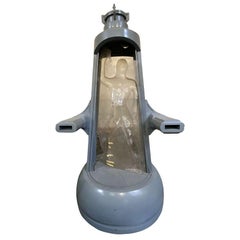 Camera di congelamento criogenica futurista scultura a tubo Hero Prop, 1997 Austin Sculptures