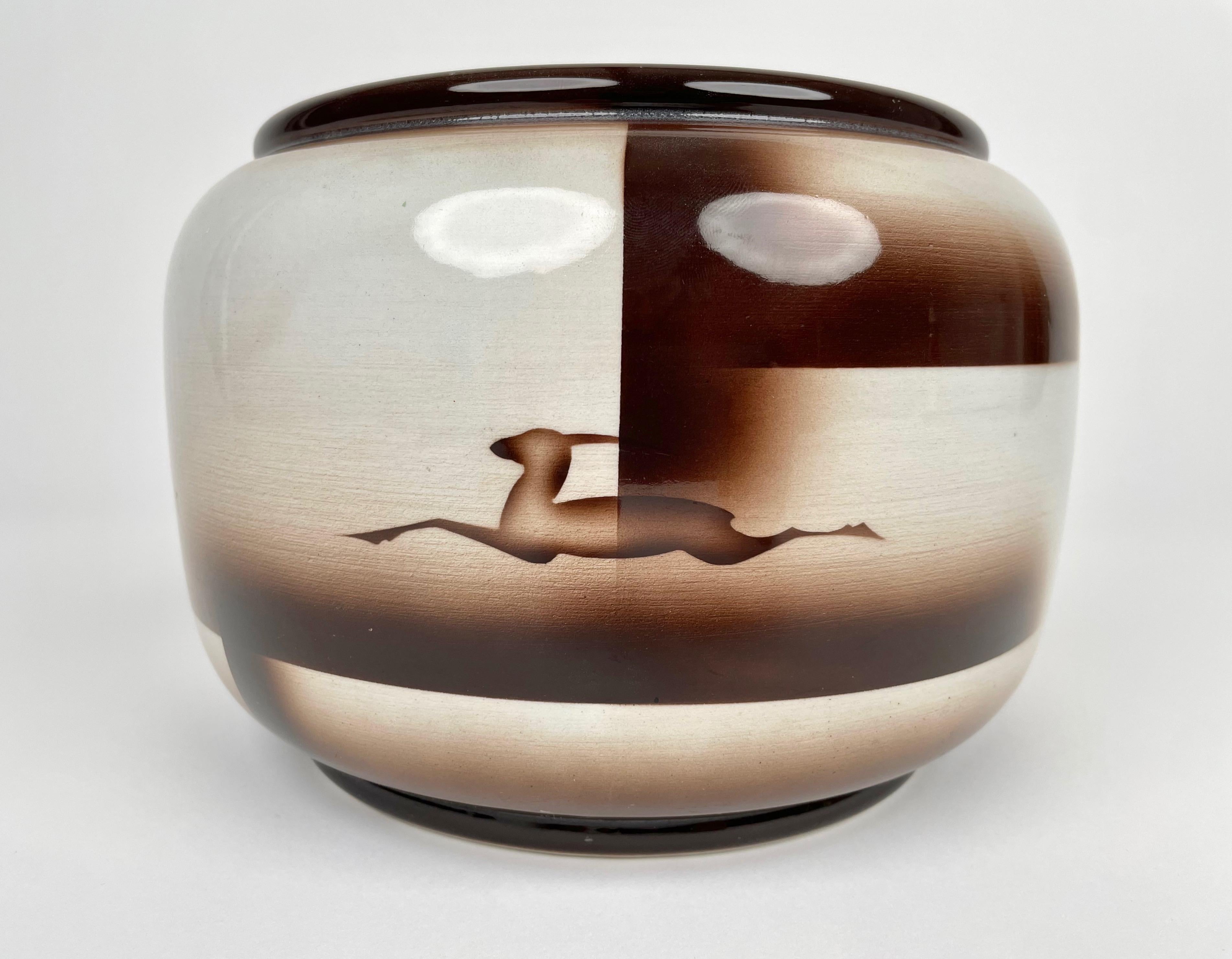 Futurist Decorative Ceramic Vase by Galvani Pordenone, Italy, 1970s For Sale 3