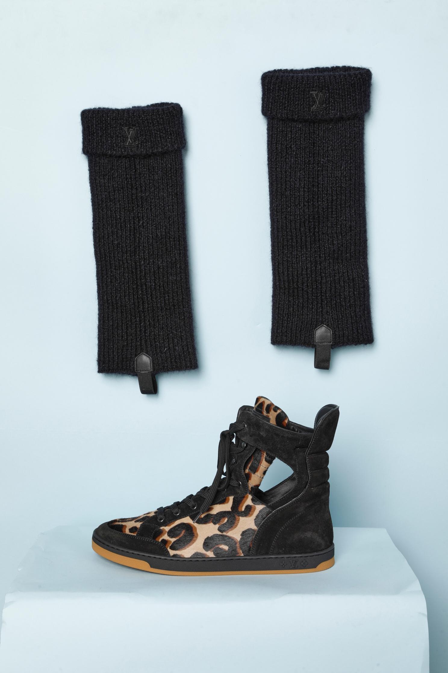 Women's Futurist sneakers boots  with wool gaiters Louis Vuitton 