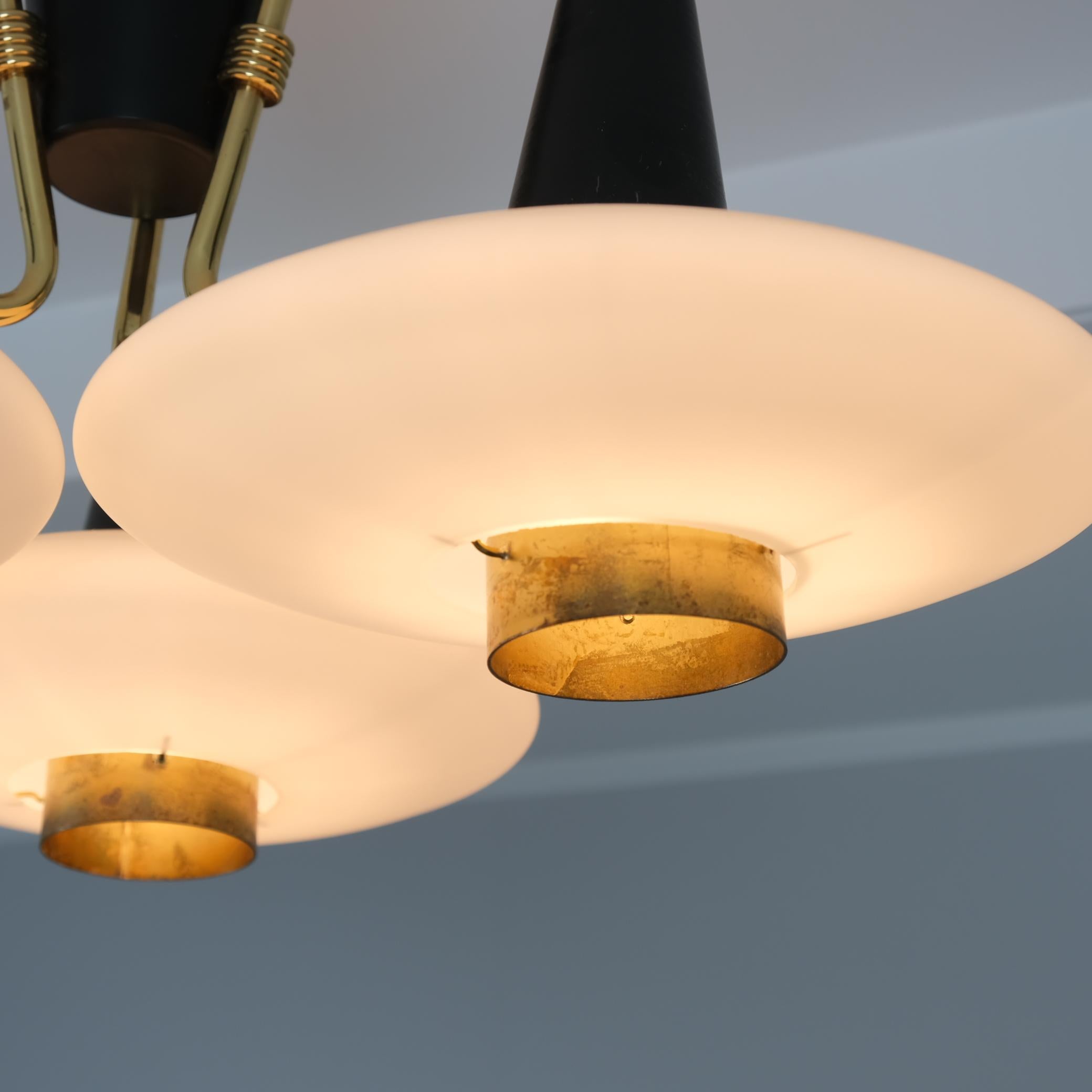 Lampada da soffitto futuristica 