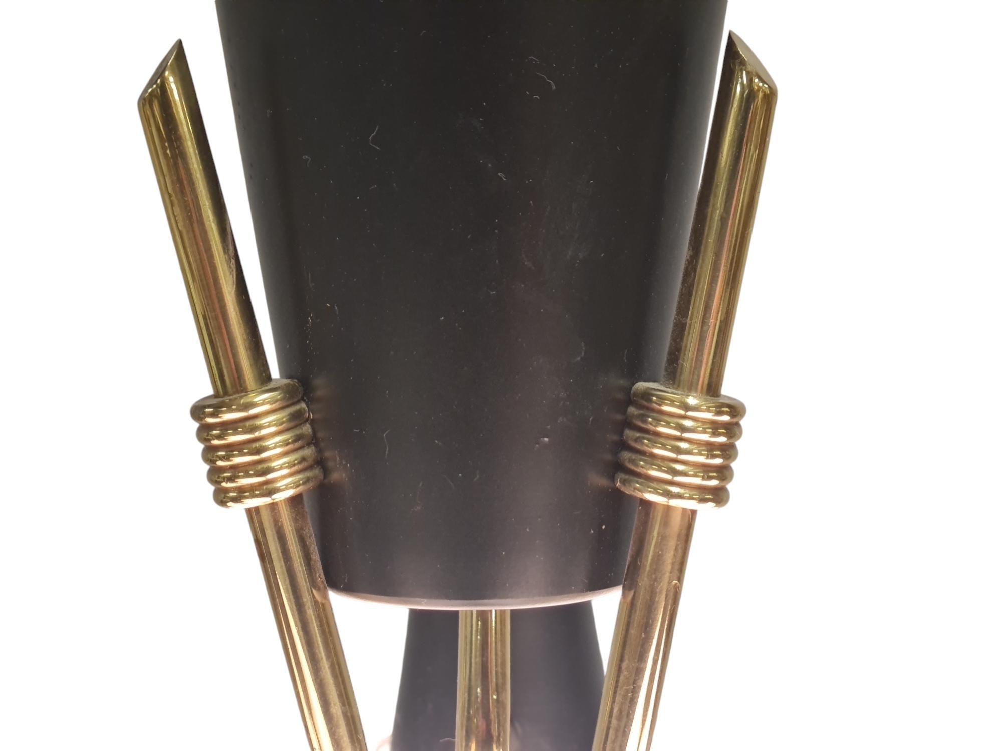 Lampada da soffitto futuristica 