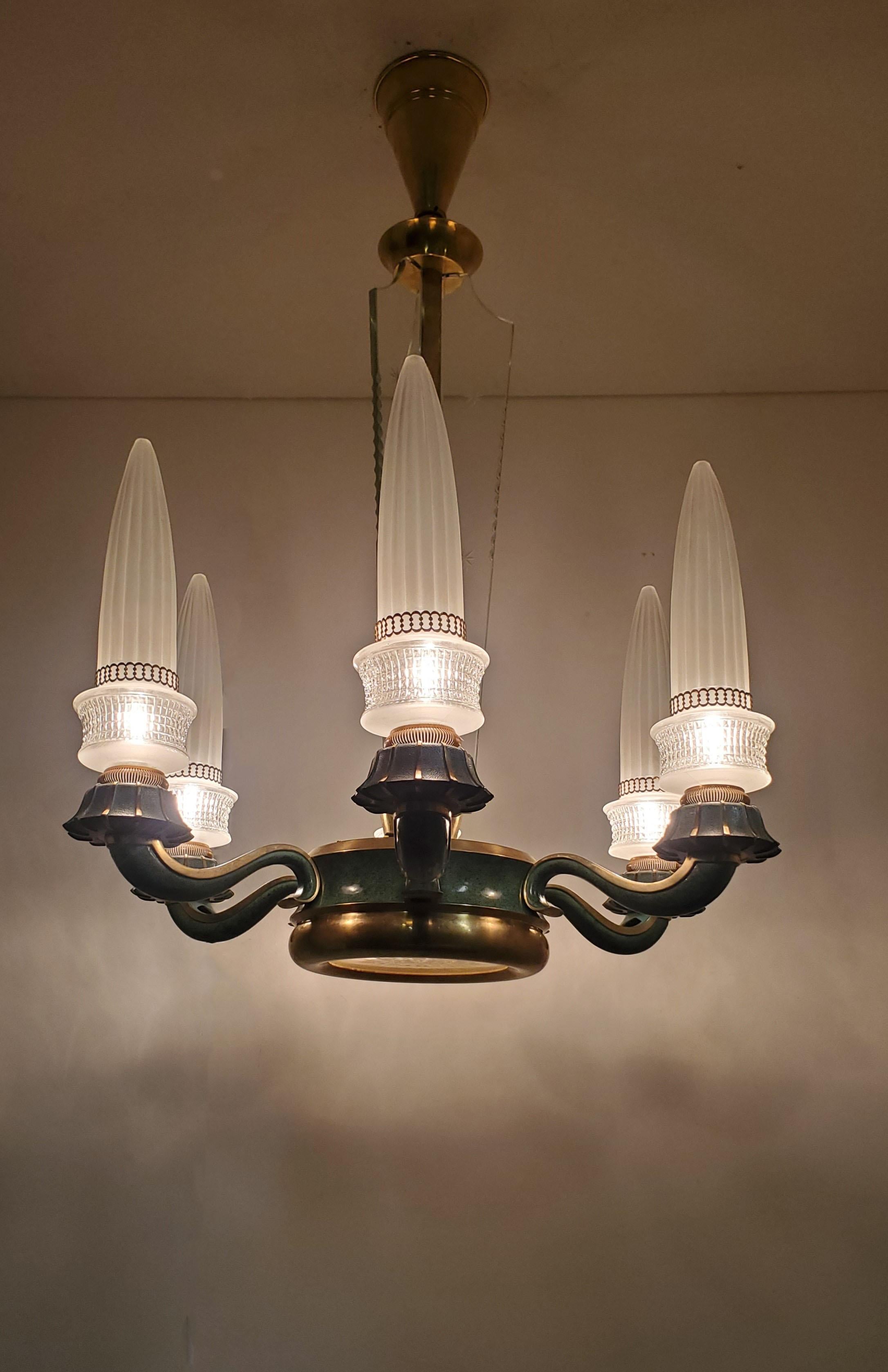 Futuristic frosted Glass and Bronze Six Arm Chandelier Maison Baguès For Sale 3