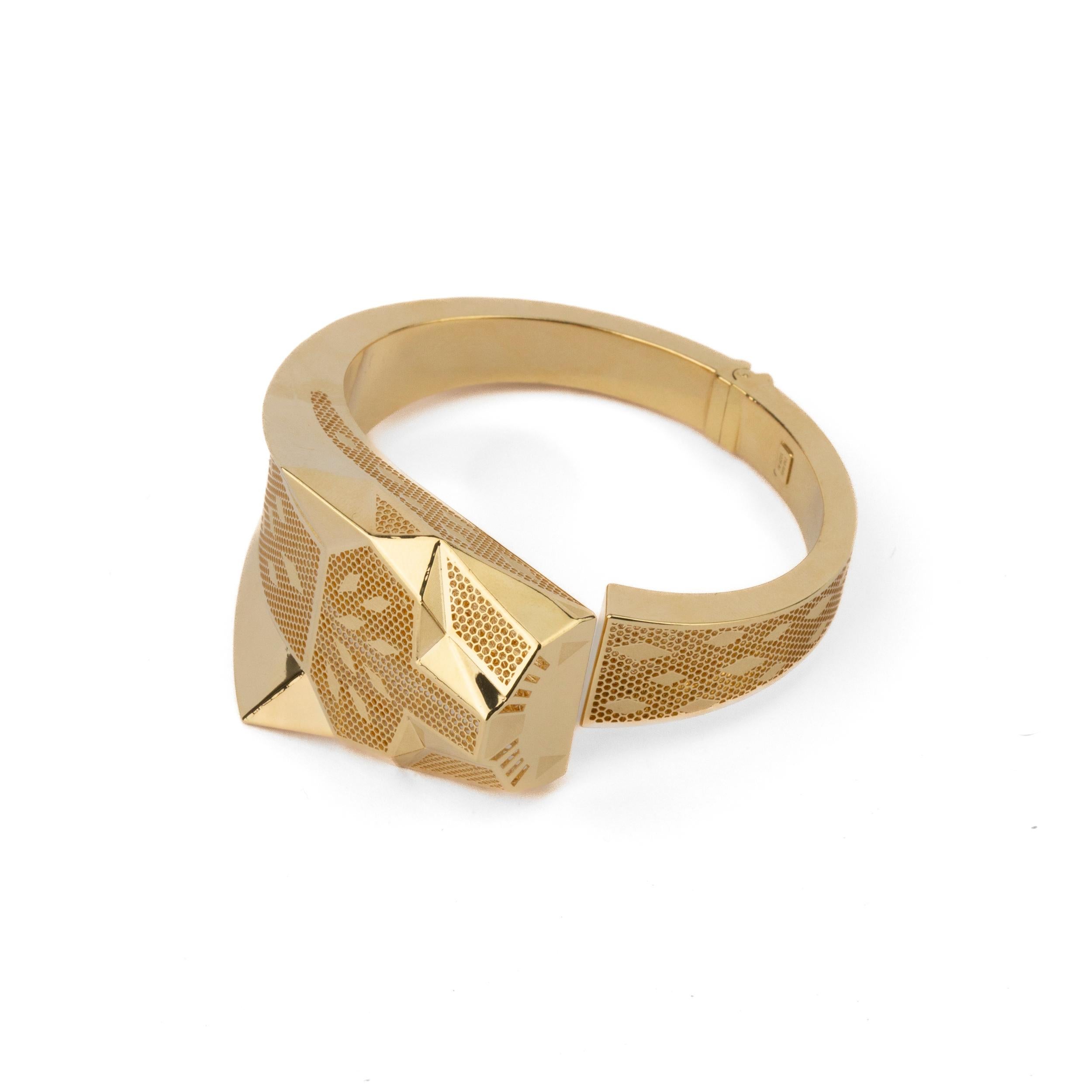 Modern Futuristic Maya Culture Jaguar 18kgold Bracelet