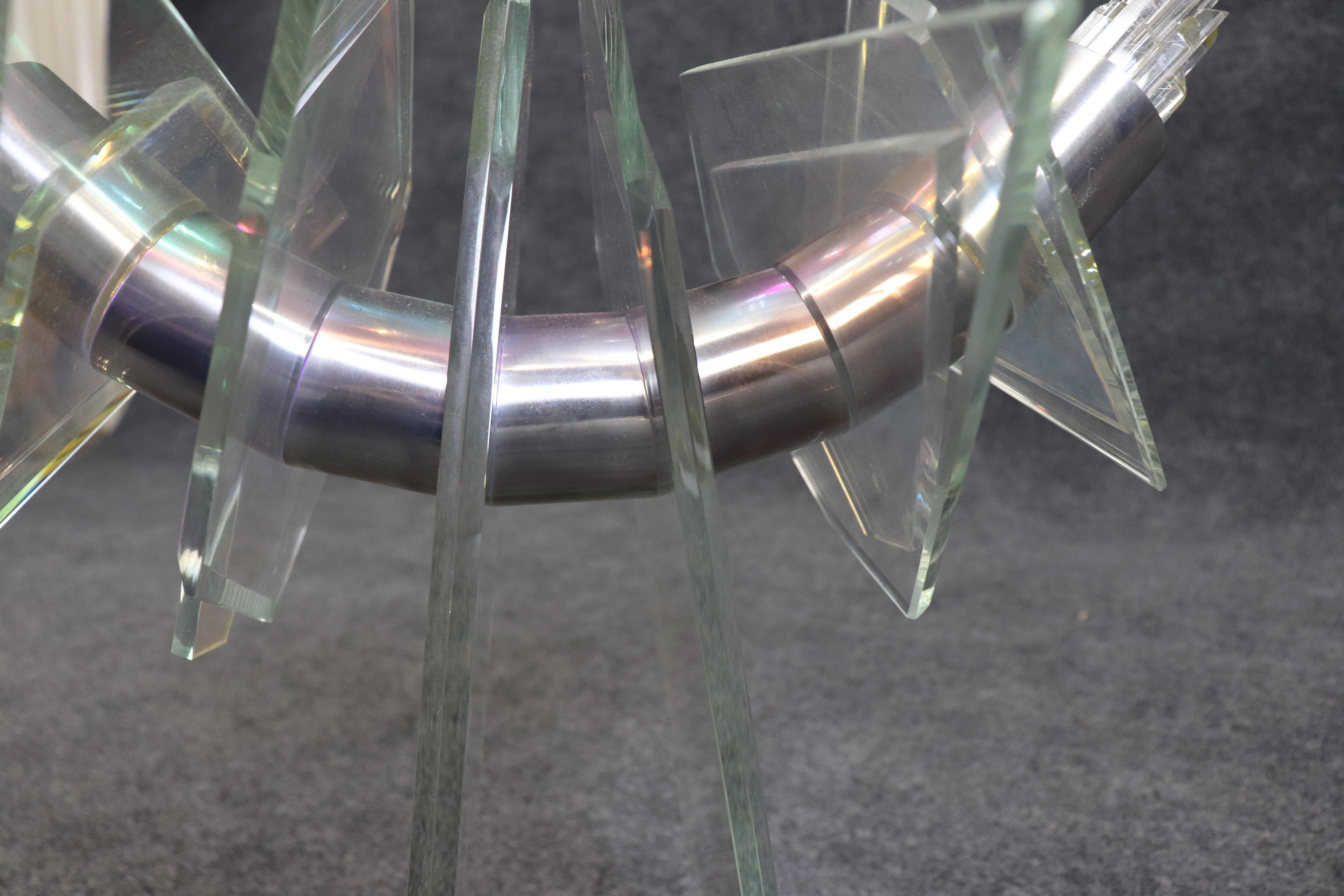 Lampe de table futuriste en verre et lucite fabriquée en studio, The Moderns MCM en vente 6