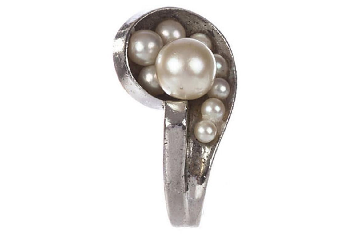 Retro Futuristic Sterling Silver Cultured Pearl Ring For Sale