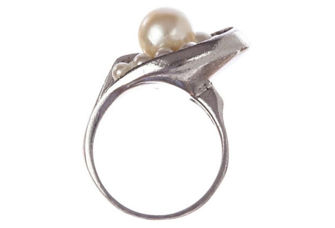 Futuristic Sterling Silver Cultured Pearl Ring For Sale 1