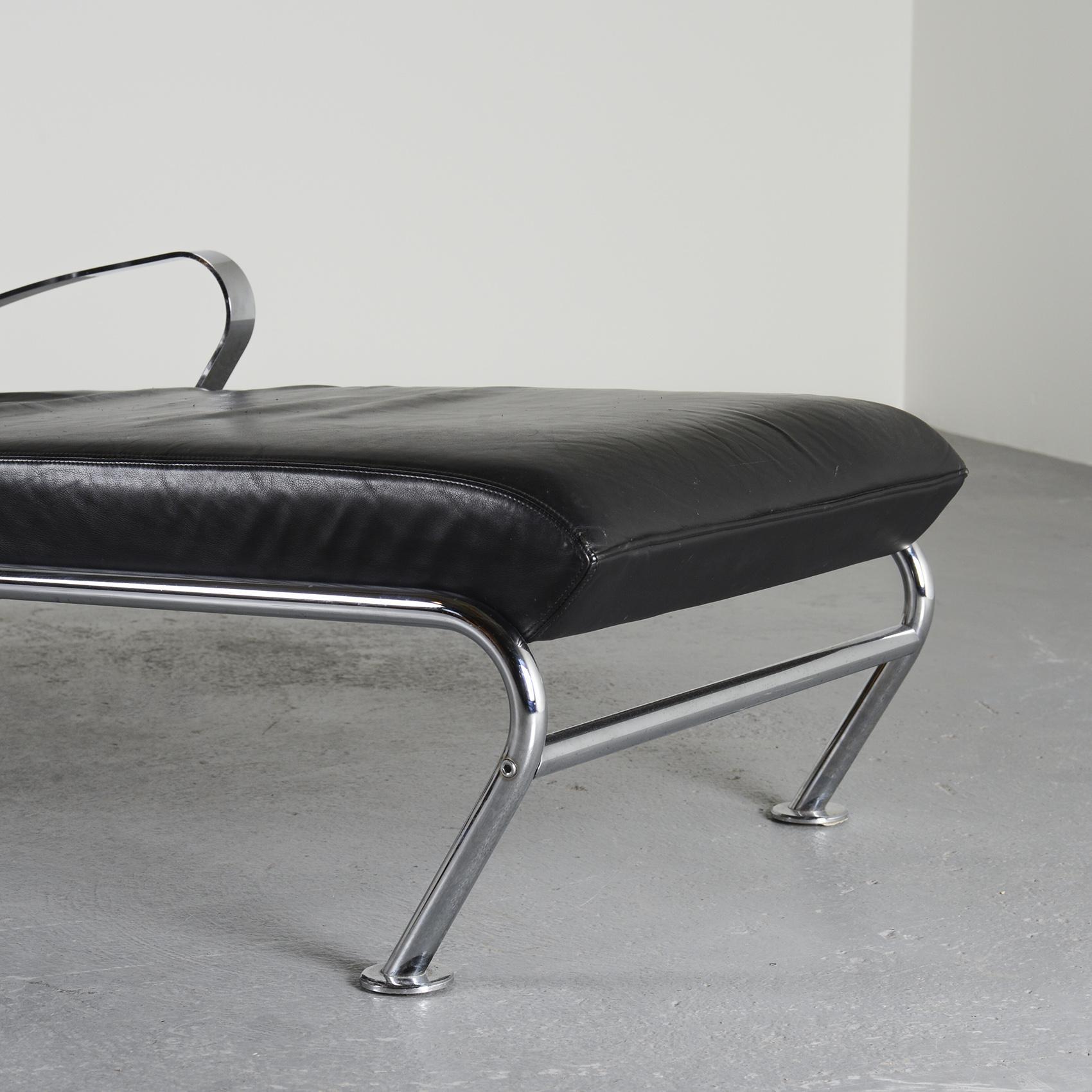 Post-Modern Futuro Chaise Lounge by Massimo Iosa-Ghini, Moroso, 1986