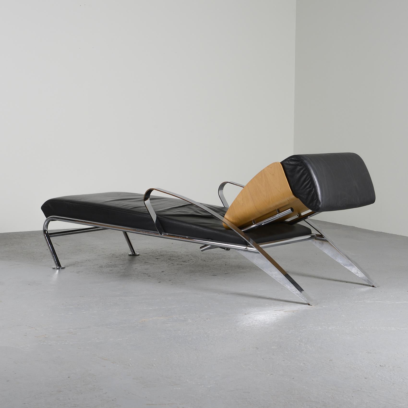 Futuro Chaise Lounge by Massimo Iosa-Ghini, Moroso, 1986 1