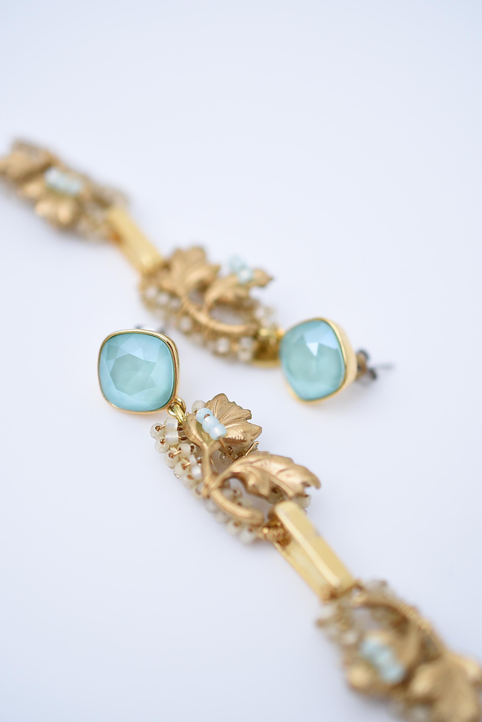 Artisan fuusenkazura long earring / vintage jewelry , vintage beads, vintage earring For Sale