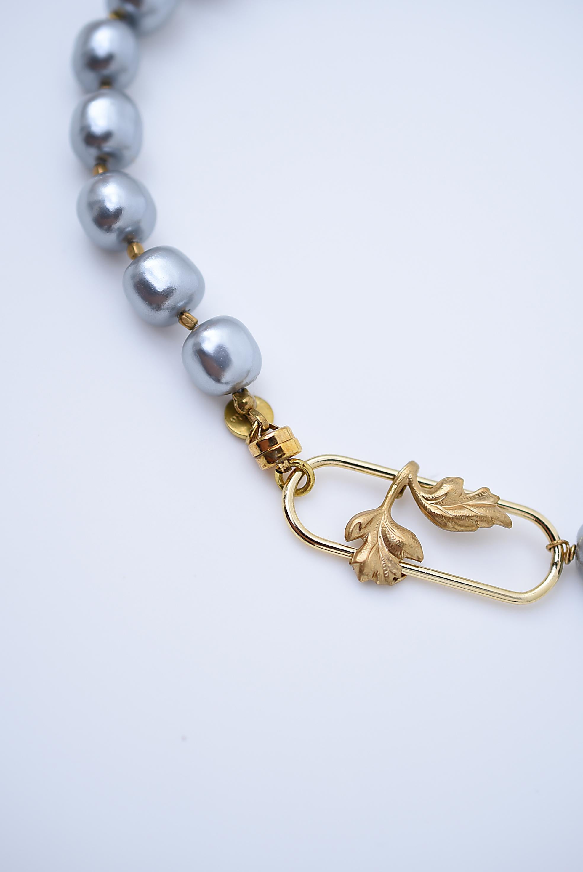 Artisan fuusenkazura necklace / vintage jewelry , vintage beads, vintage necklace For Sale