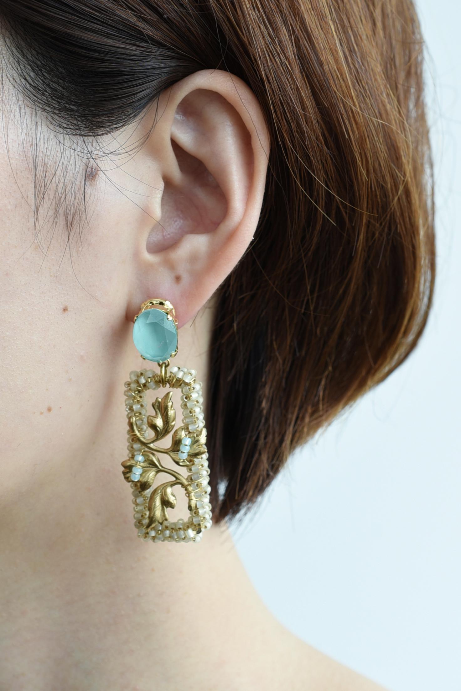 fuusenkazura square earring / vintage jewelry , vintage beads, vintage earring For Sale 1