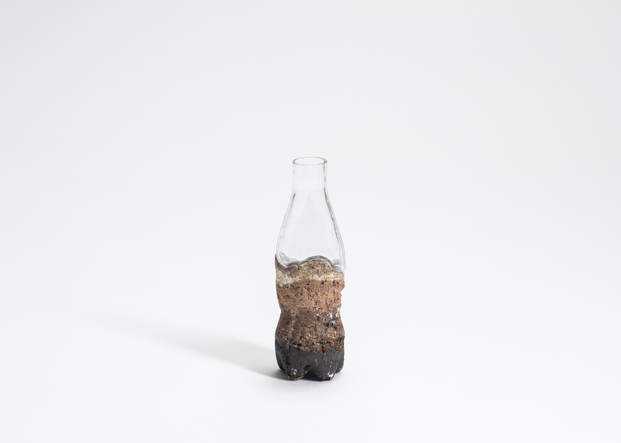 FUWA FUWA, No. 2 Bottle by Yusuké Y. Offhause In New Condition For Sale In Geneve, CH