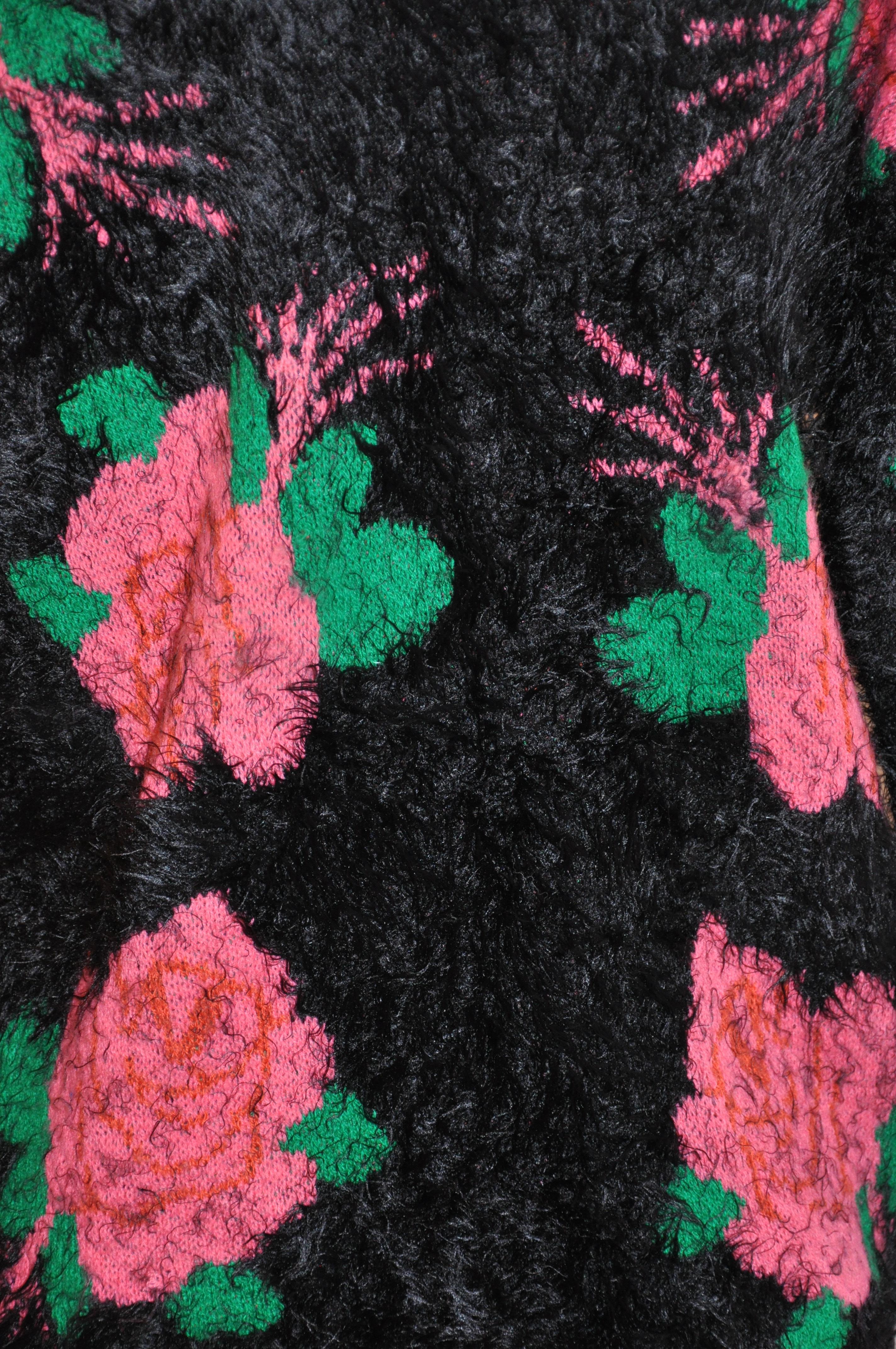 Fuzzy Soft Crewneck Black with Bold Floral Pullover Sweater In Good Condition For Sale In New York, NY