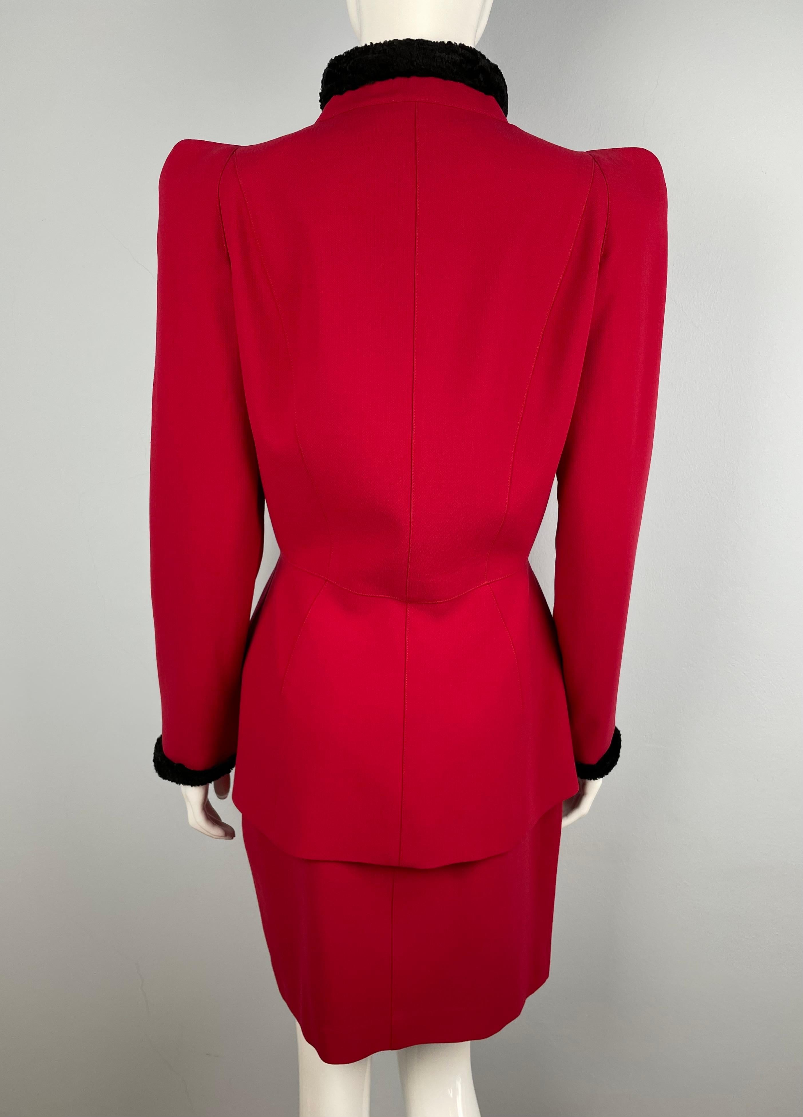FW 1995 Red Pagoda Shoulders Thierry Mugler Skirt Suit For Sale 1