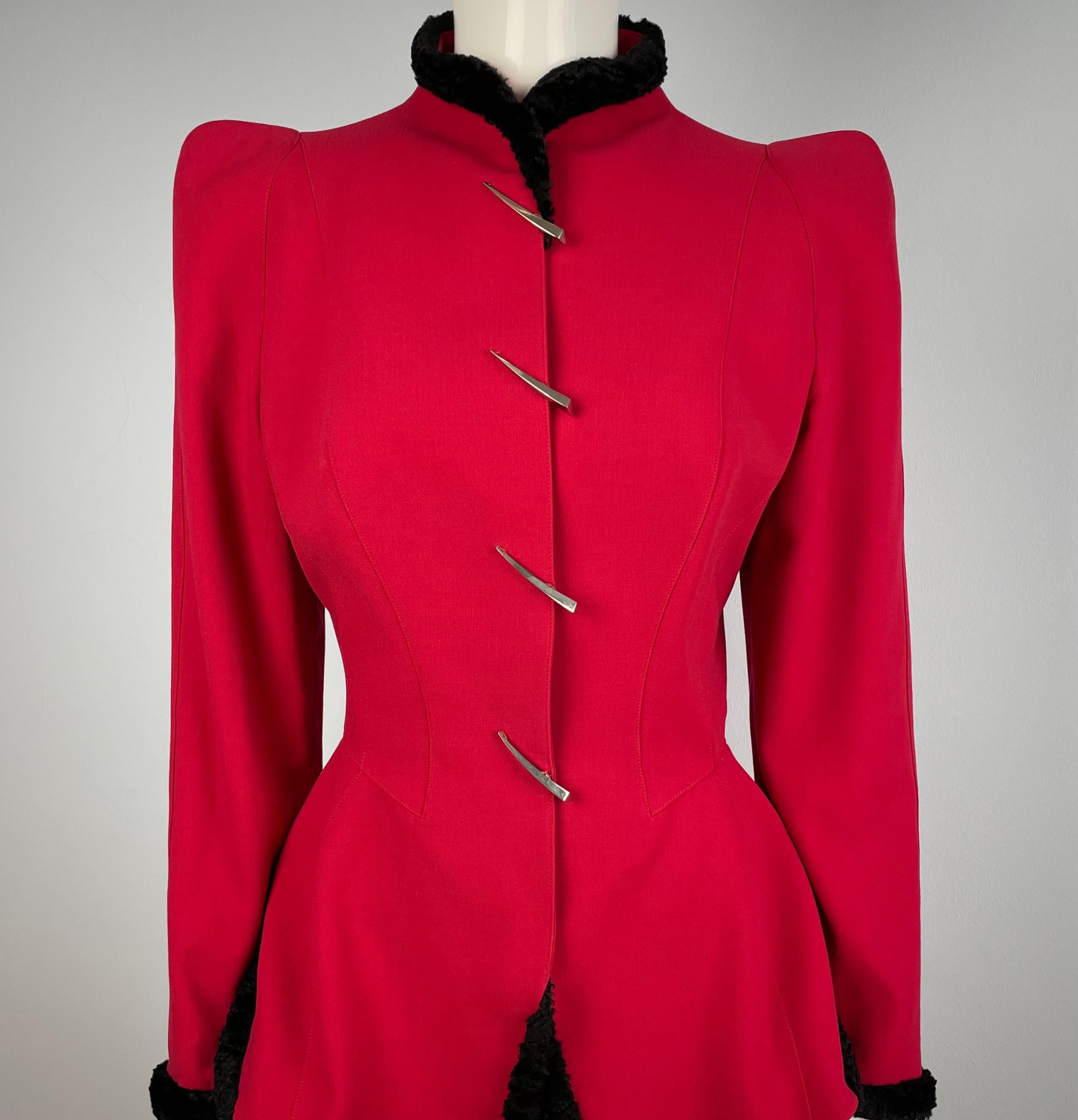 FW 1995 Red Pagoda Shoulders Thierry Mugler Skirt Suit For Sale 2