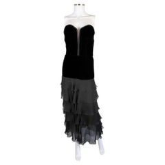 FW 1995 Vestido de noche Valentino de terciopelo y seda