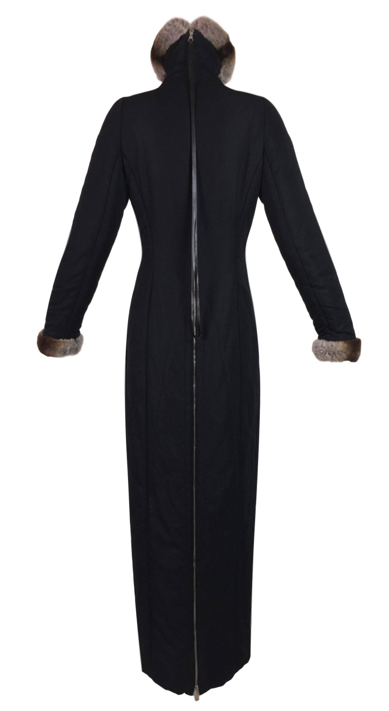 F/W 1999 Gianfranco Ferre Runway Princess Long Black Coat Dress w Chinchilla Fur In Good Condition In Yukon, OK