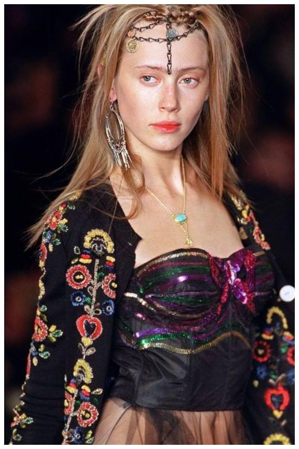 FW 2001 Christian Dior & John Galliano Strickjacke aus Wolle 2000er Jahre Häkelstickerei im Zustand „Gut“ im Angebot in Алматинский Почтамт, KZ