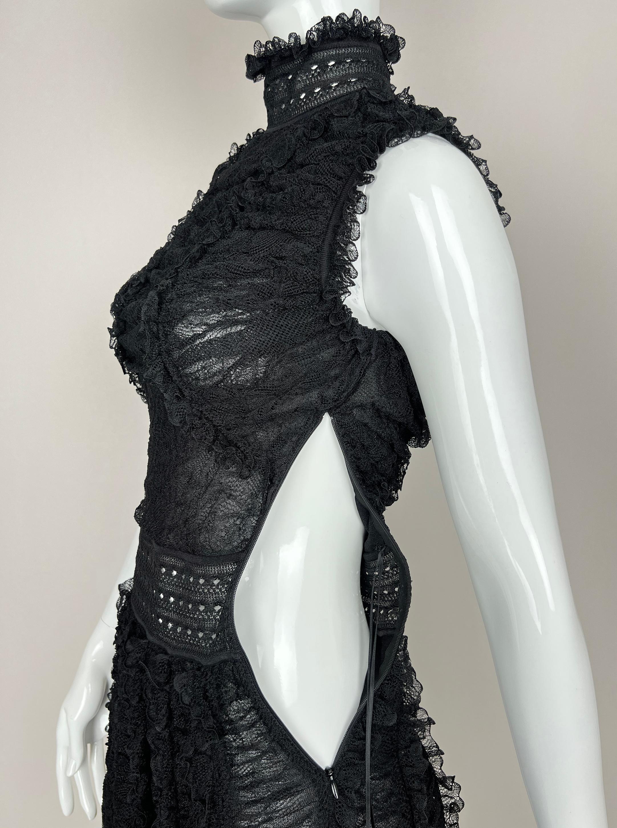 FW 2015 Alexander McQueen Ruffled silk-blend lace Victorian style dress For Sale 6