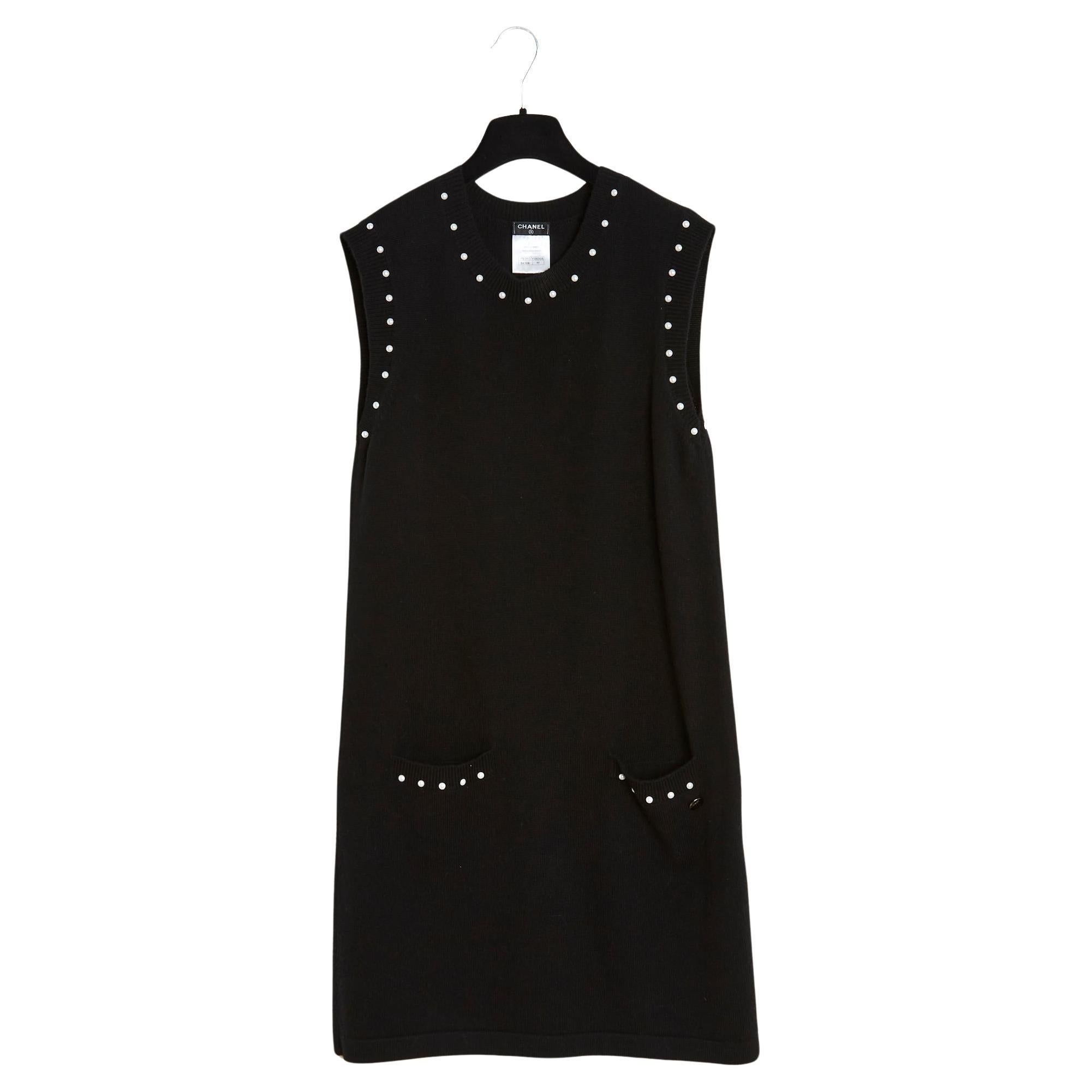 FW 2015 Chanel Black Knit and Fancy Pearls dress FR40