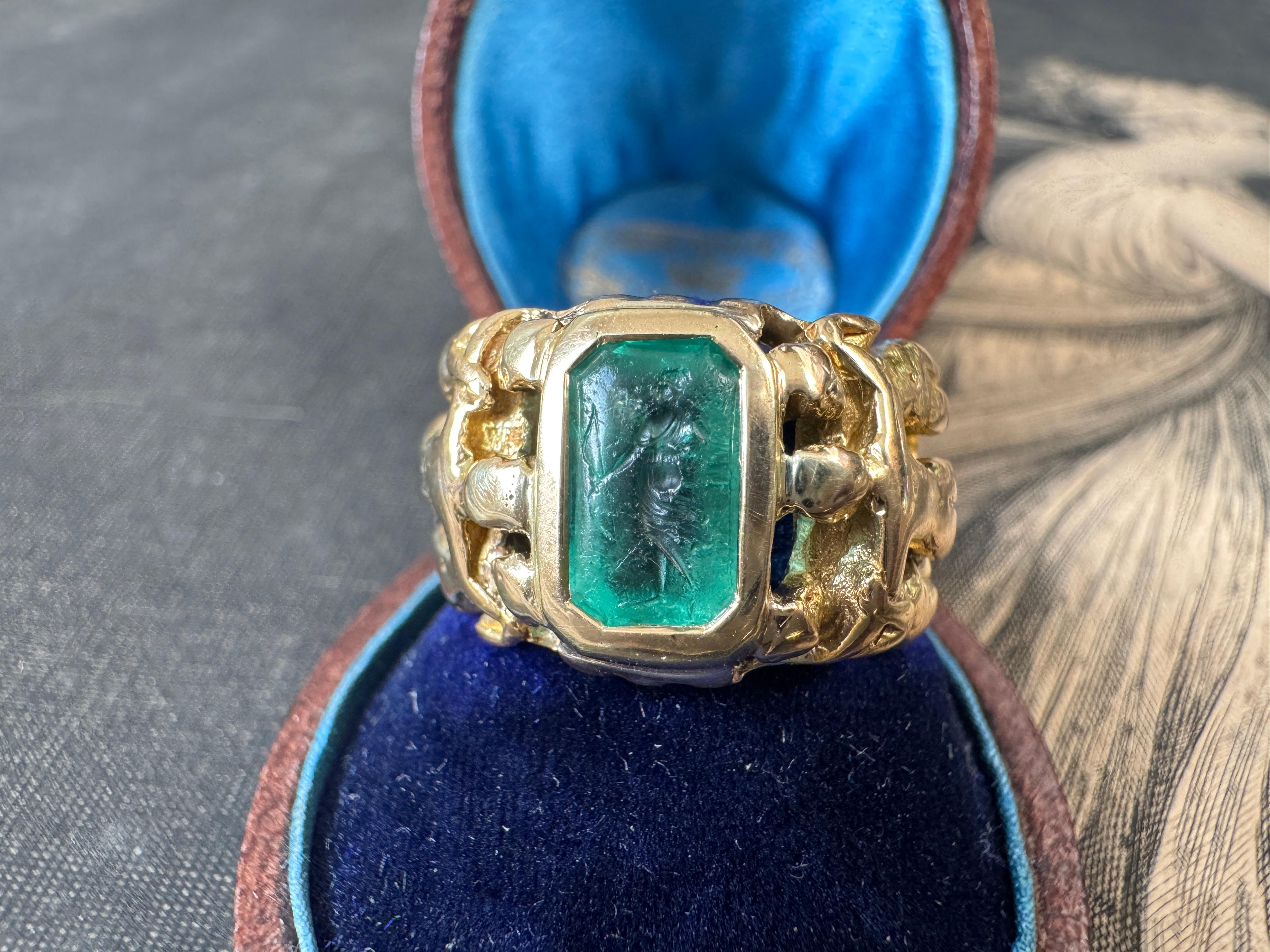 F.W. Lawrence Art Carved Intaglio di smeraldo intagliato di Diana e le Tre Grazie in vendita 5