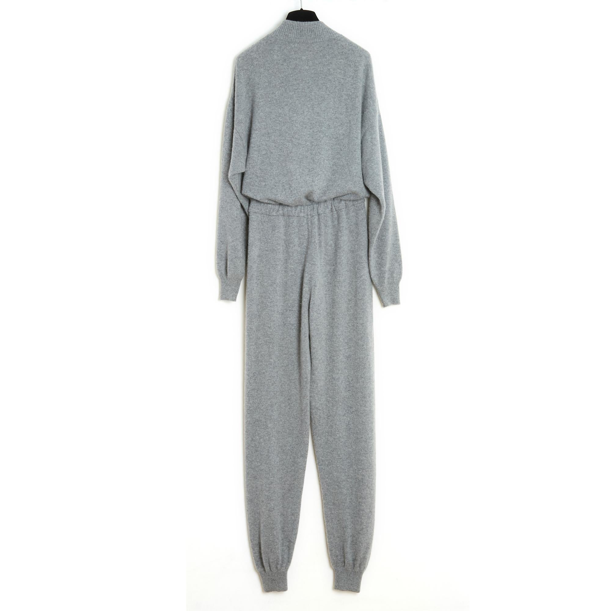 FW1991 Chanel Iconic Grey Cashmere Jumpsuit FR38/40 Pristine For Sale 3