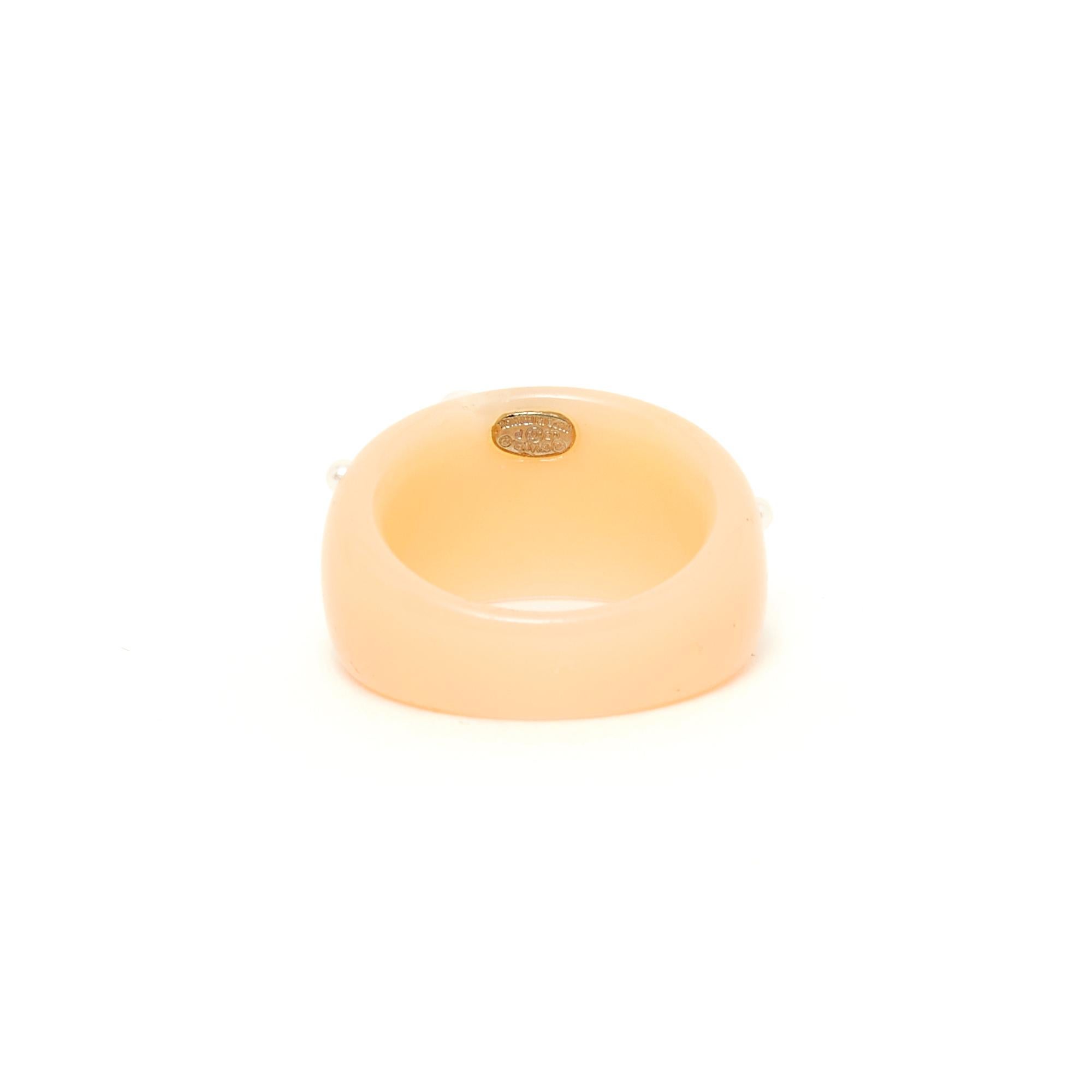 Women's FW2003 Chanel pink nude fancy pearls CC ring US6.5 For Sale