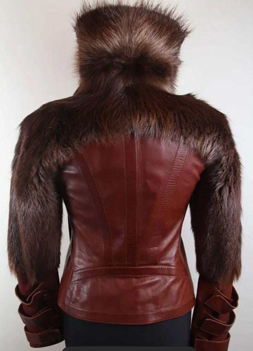 FW2003 GUCCI TOM FORD ERA BROWN LEATHER JACKET with FUR Sz IT 40 In Excellent Condition In Montgomery, TX