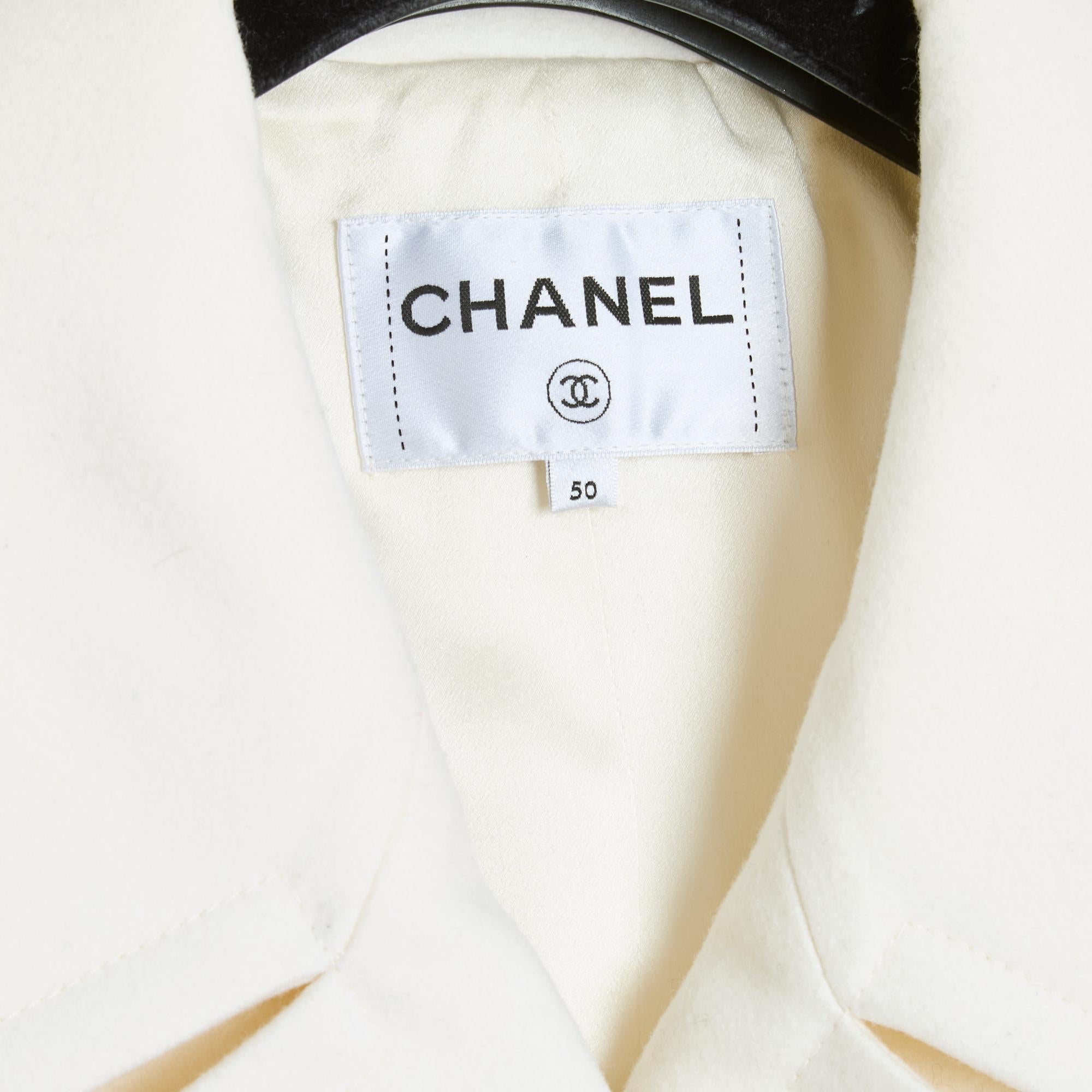 Women's or Men's FW2017 Chanel FR50 Ecru Wool Coat Jacket