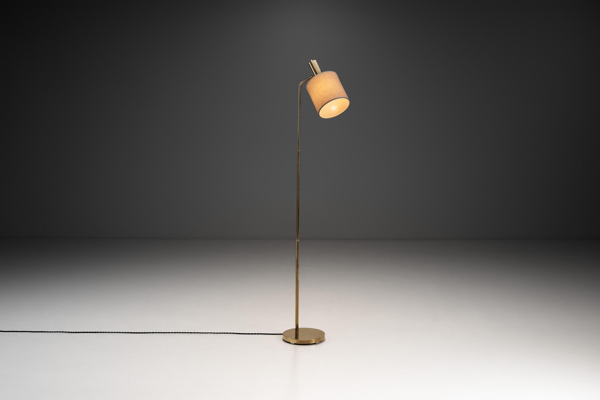 Bergboms, also called Bergbom & Co AB, was a modernist Swedish lighting manufacturer established in 1940. The firm was prominent in Swedish design and active in the postwar period. Bergboms created a variety of sleek, elegant pieces for both the