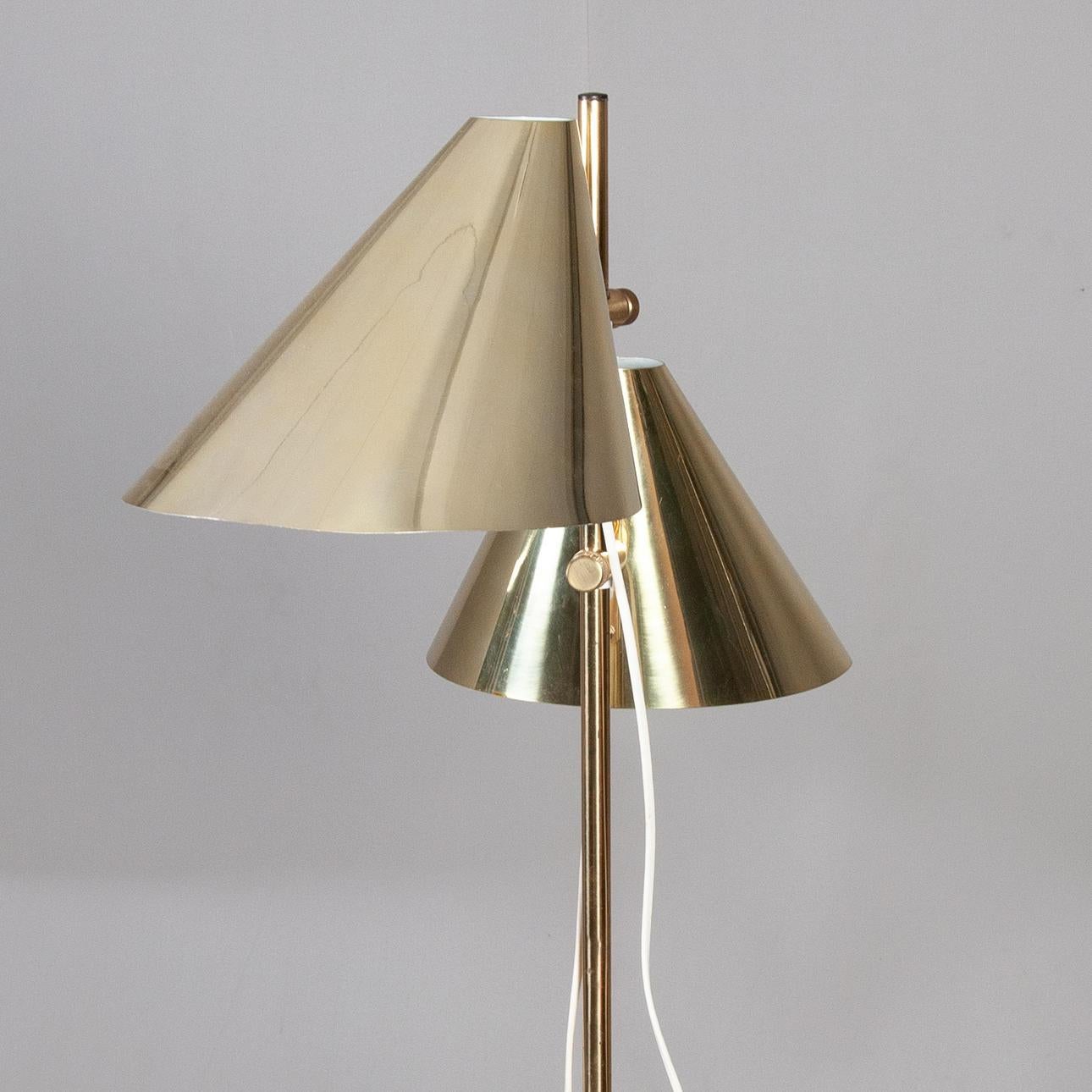 Stehlampe G 185 von Hans Agne Jakobsson, Stehleuchte (Moderne der Mitte des Jahrhunderts) im Angebot