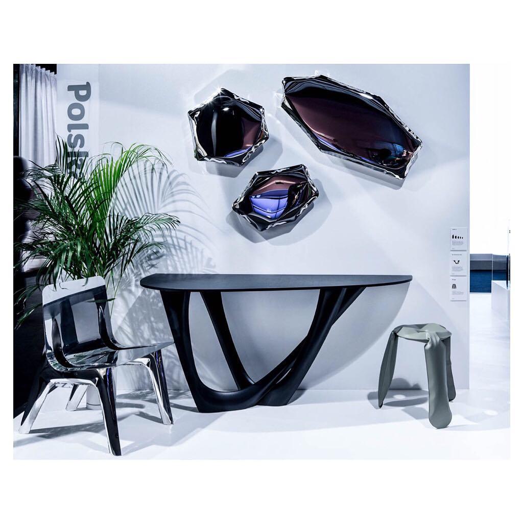 Lucidato Tavolo G-Console Duo in acciaio inox lucido con piano in cemento, Zieta in vendita