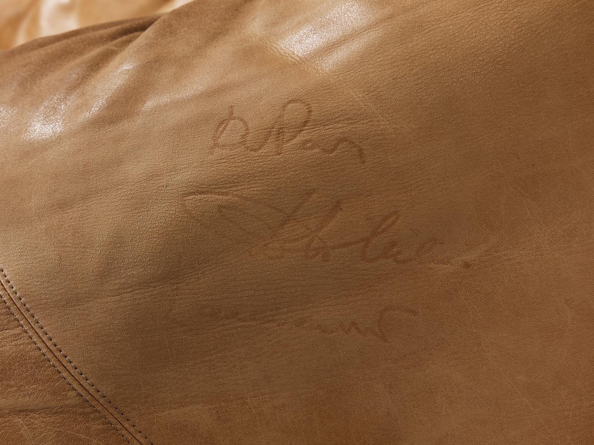 G. de Pas & D. D’Urbino & P. Lomazzi 'Joe' Glove Chair in Cognac Leather 3