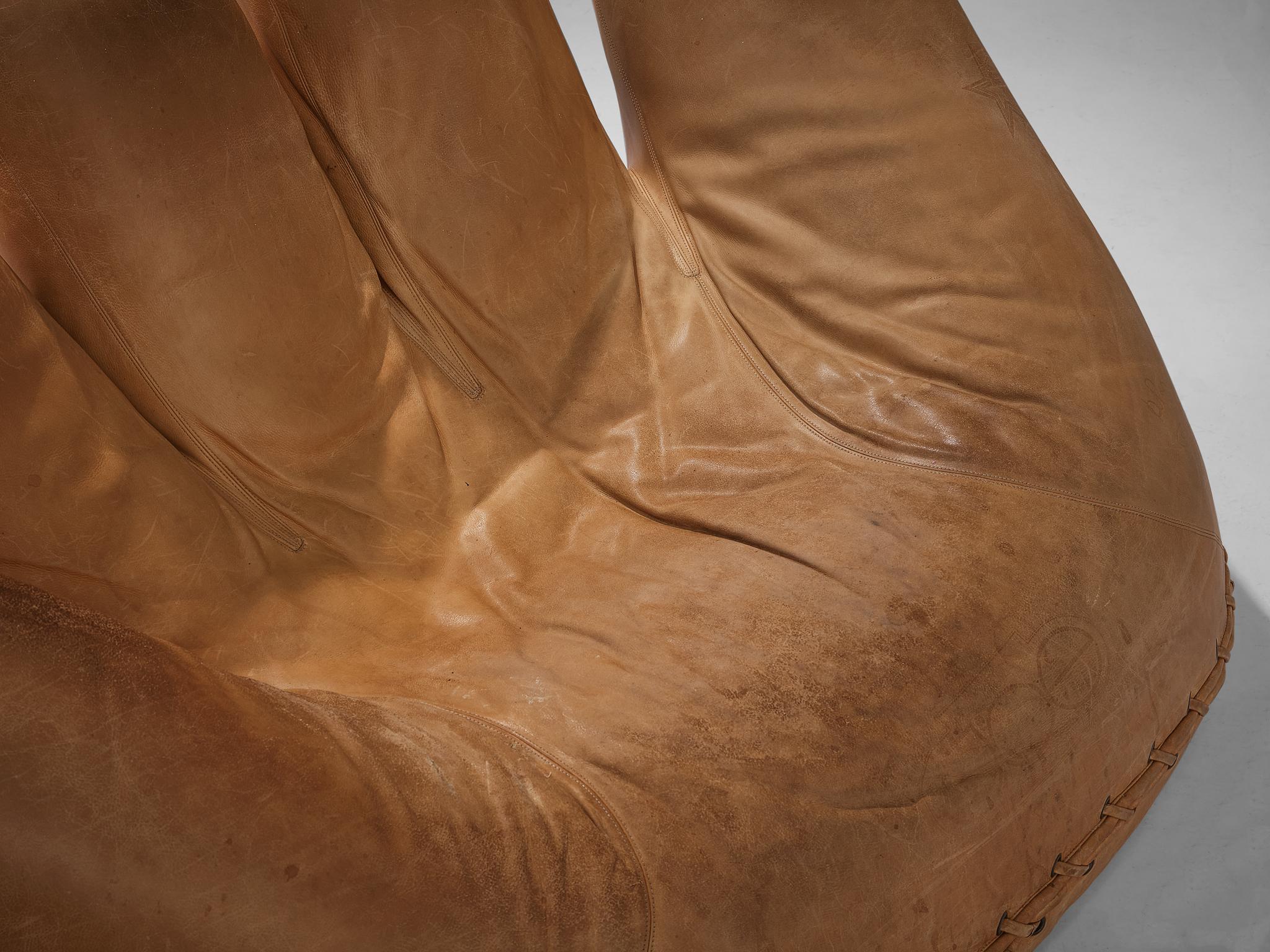 Post-Modern G. de Pas & D. D’Urbino & P. Lomazzi 'Joe' Glove Chair in Cognac Leather